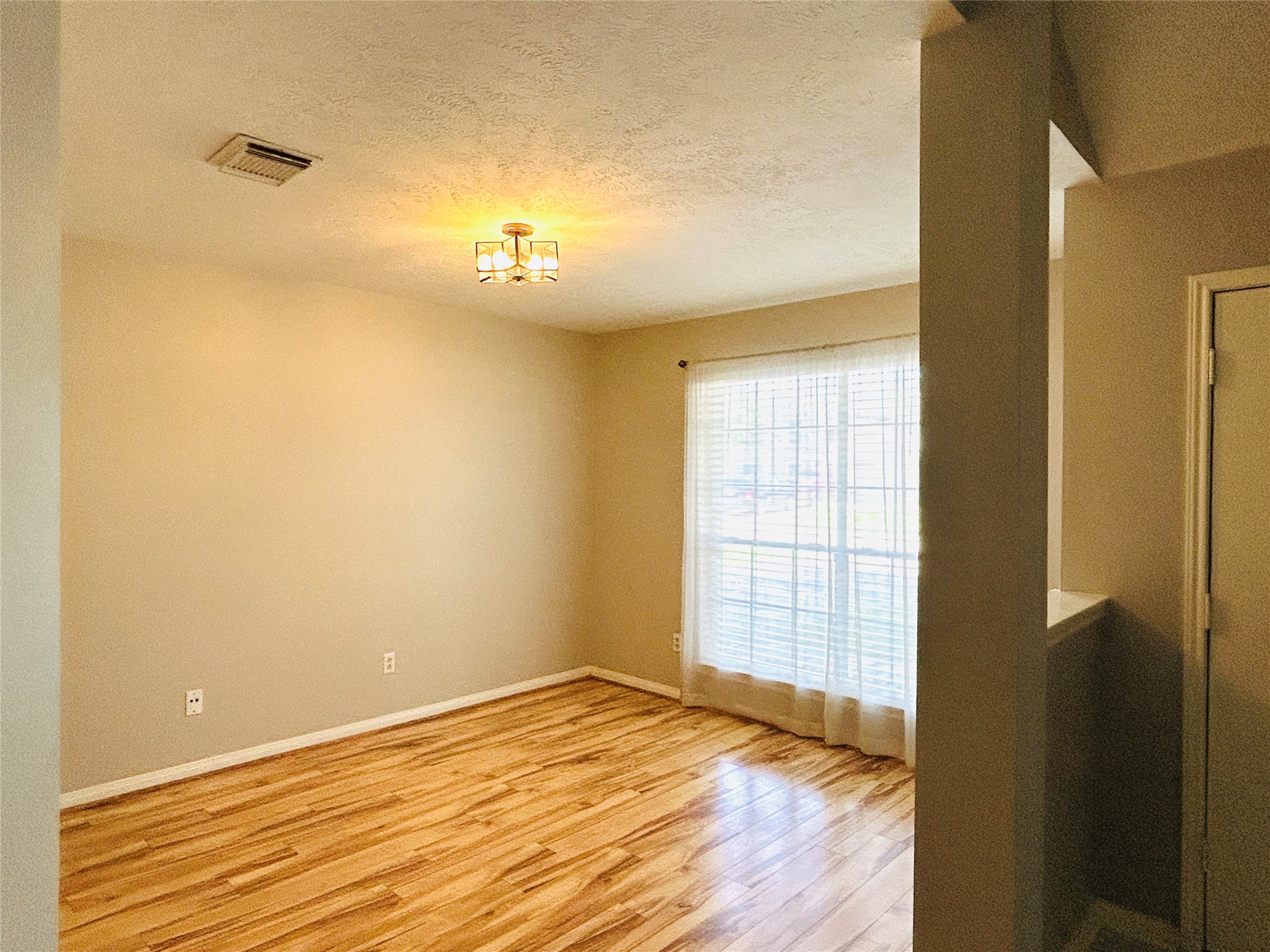 1404 Helmsley Drive, Rosenberg, TX 77471