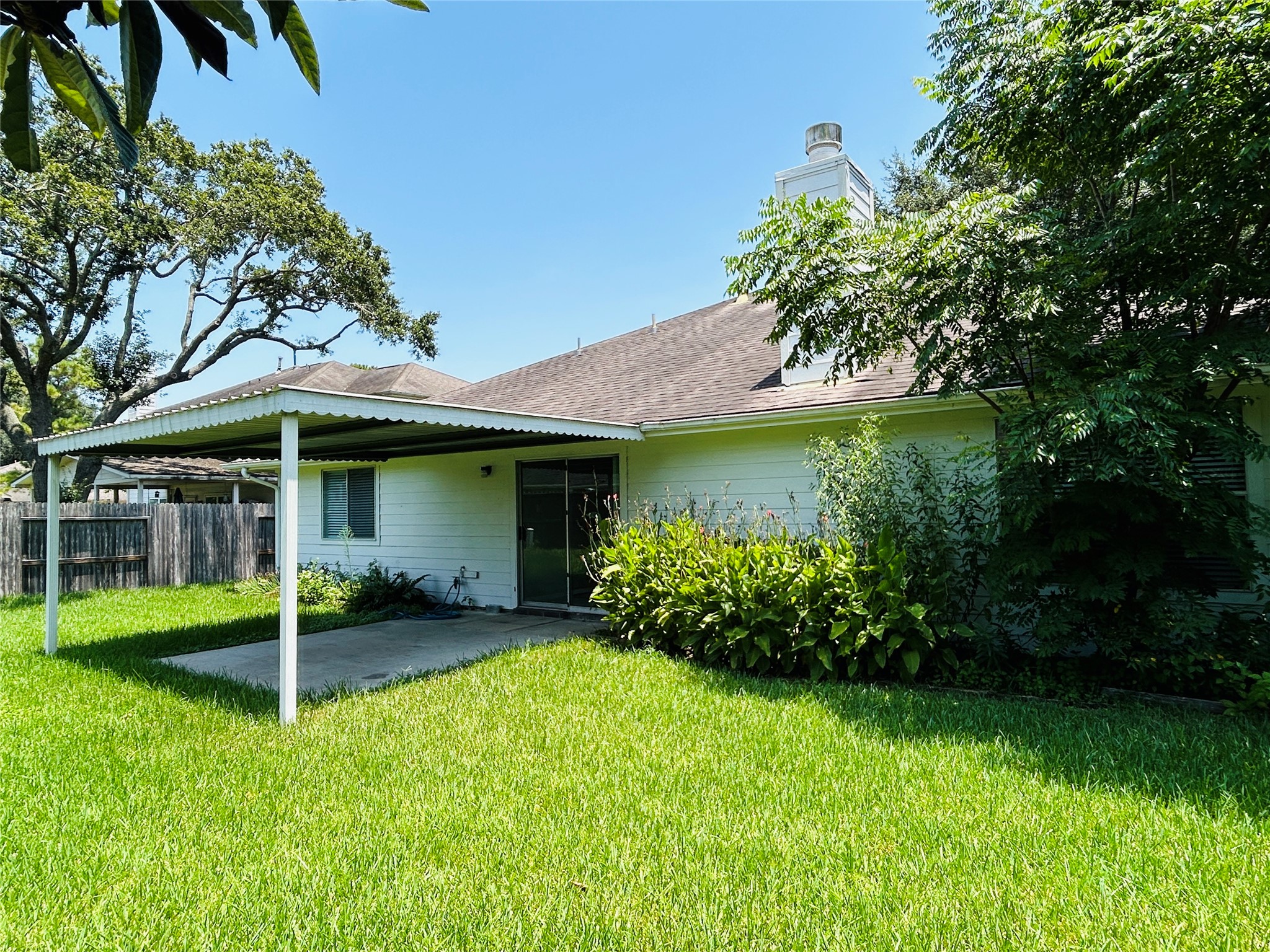 1404 Helmsley Drive, Rosenberg, TX 77471