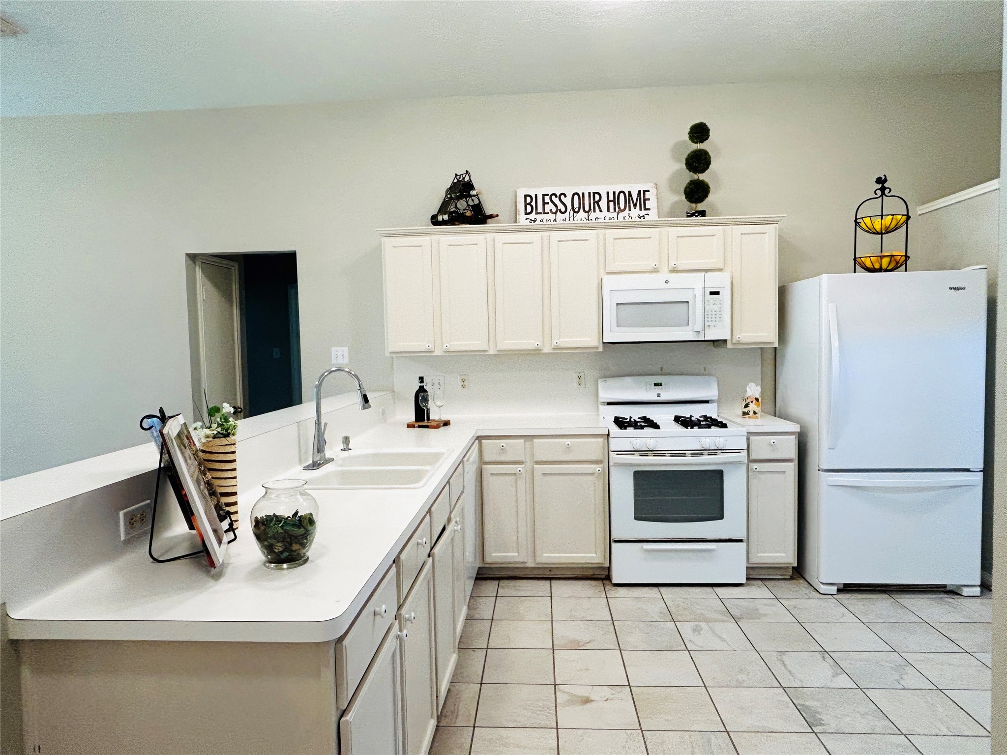 1404 Helmsley Drive, Rosenberg, TX 77471