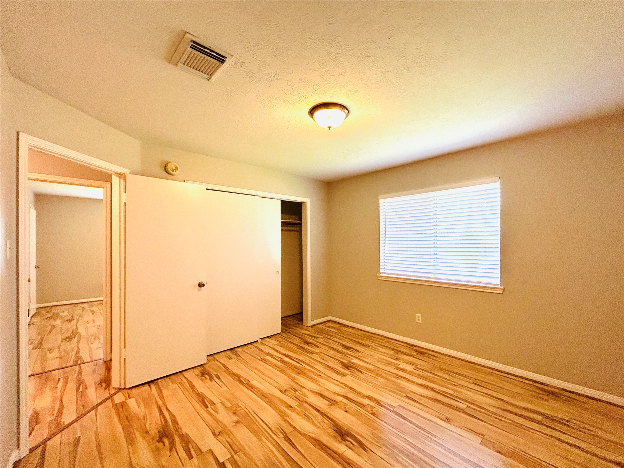 1404 Helmsley Drive, Rosenberg, TX 77471