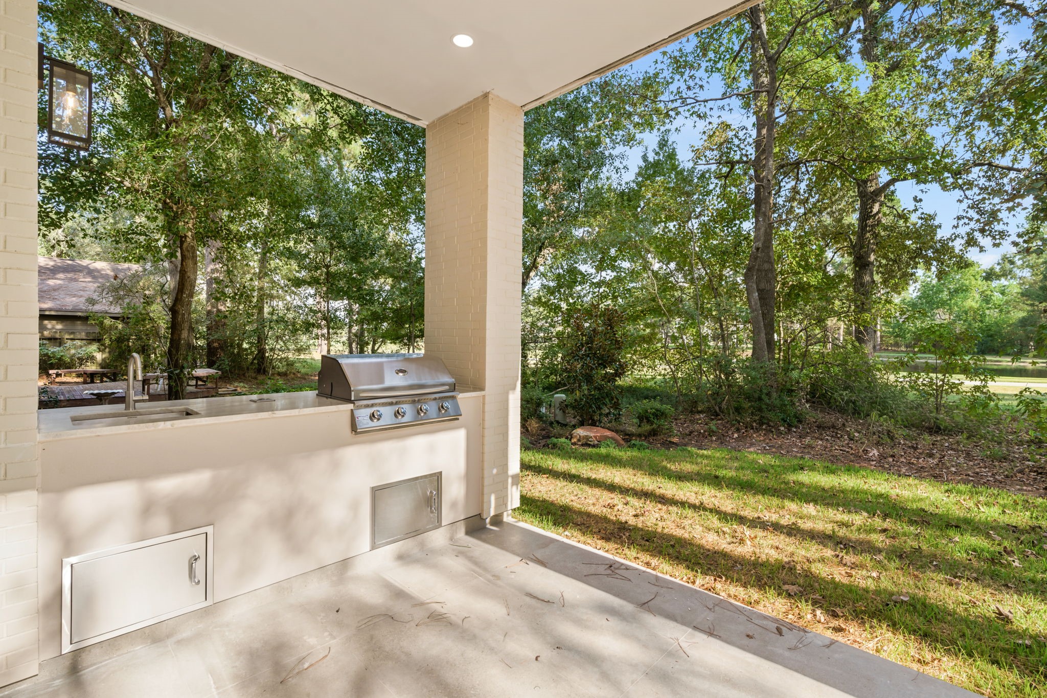 12 N Timber Top Dr, Spring, TX 77380
