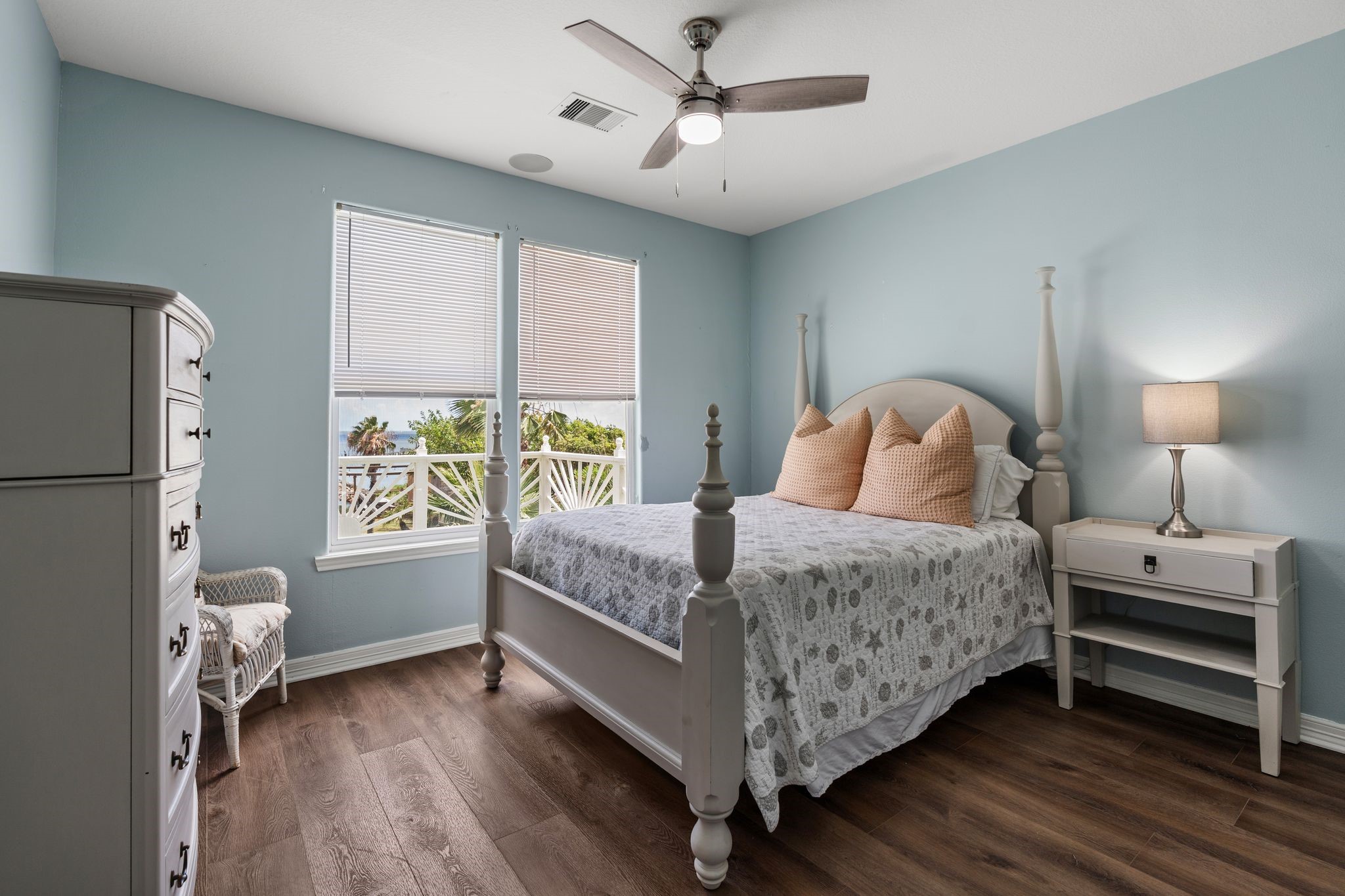 100 Avenue A, San Leon, TX 77539