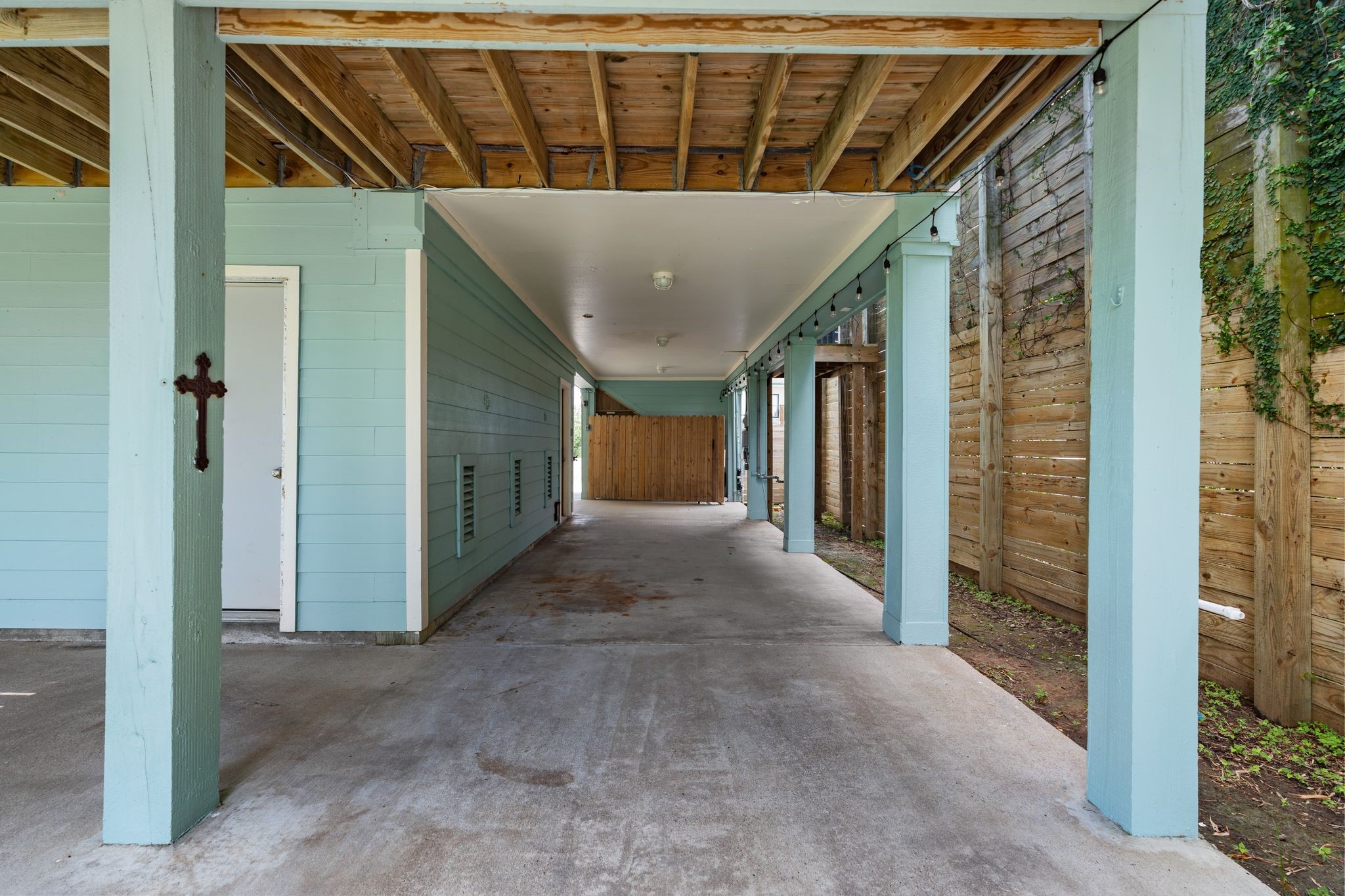 100 Avenue A, San Leon, TX 77539