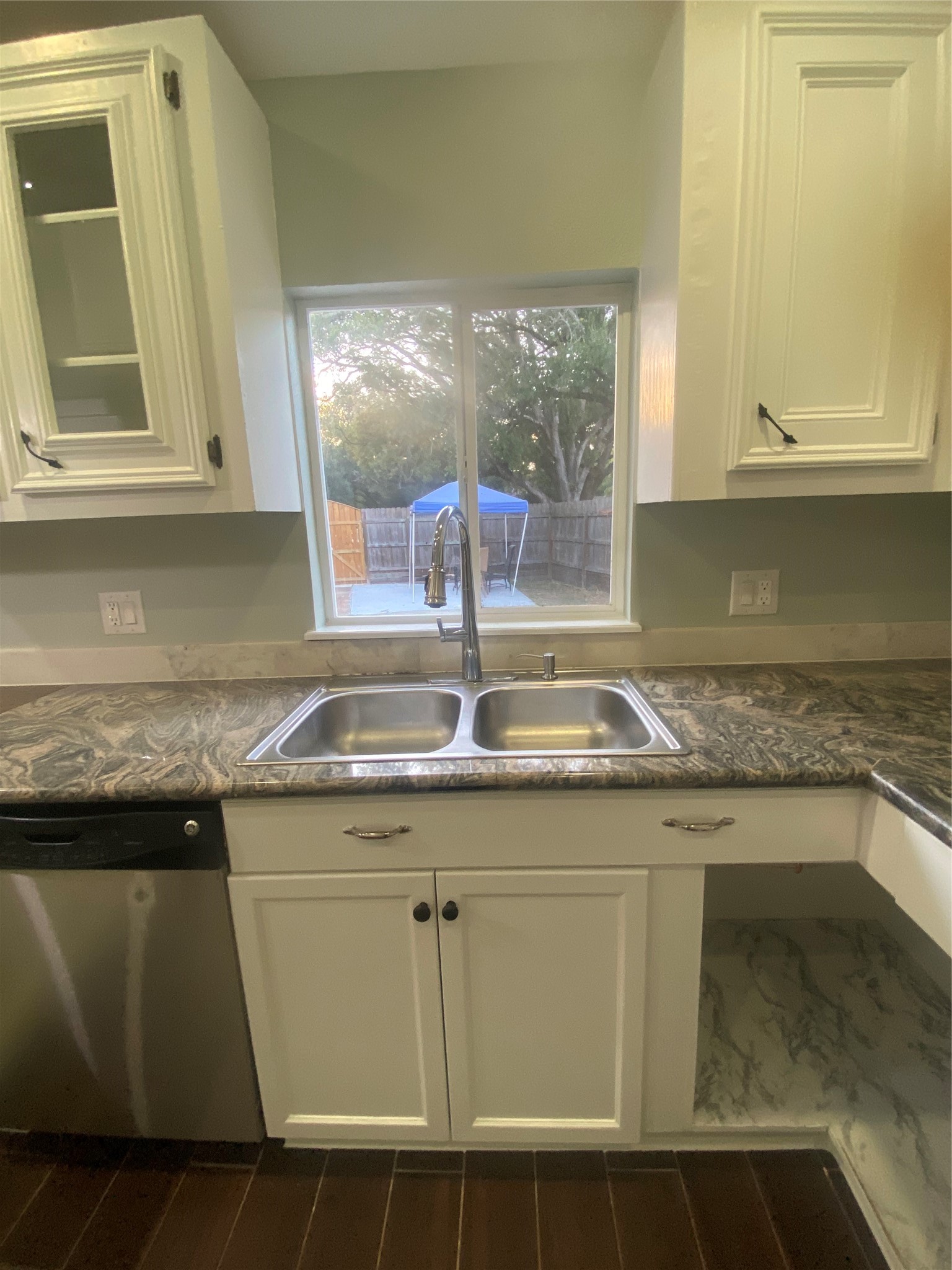 7 Dowling Street, #B, La Marque, TX 77568
