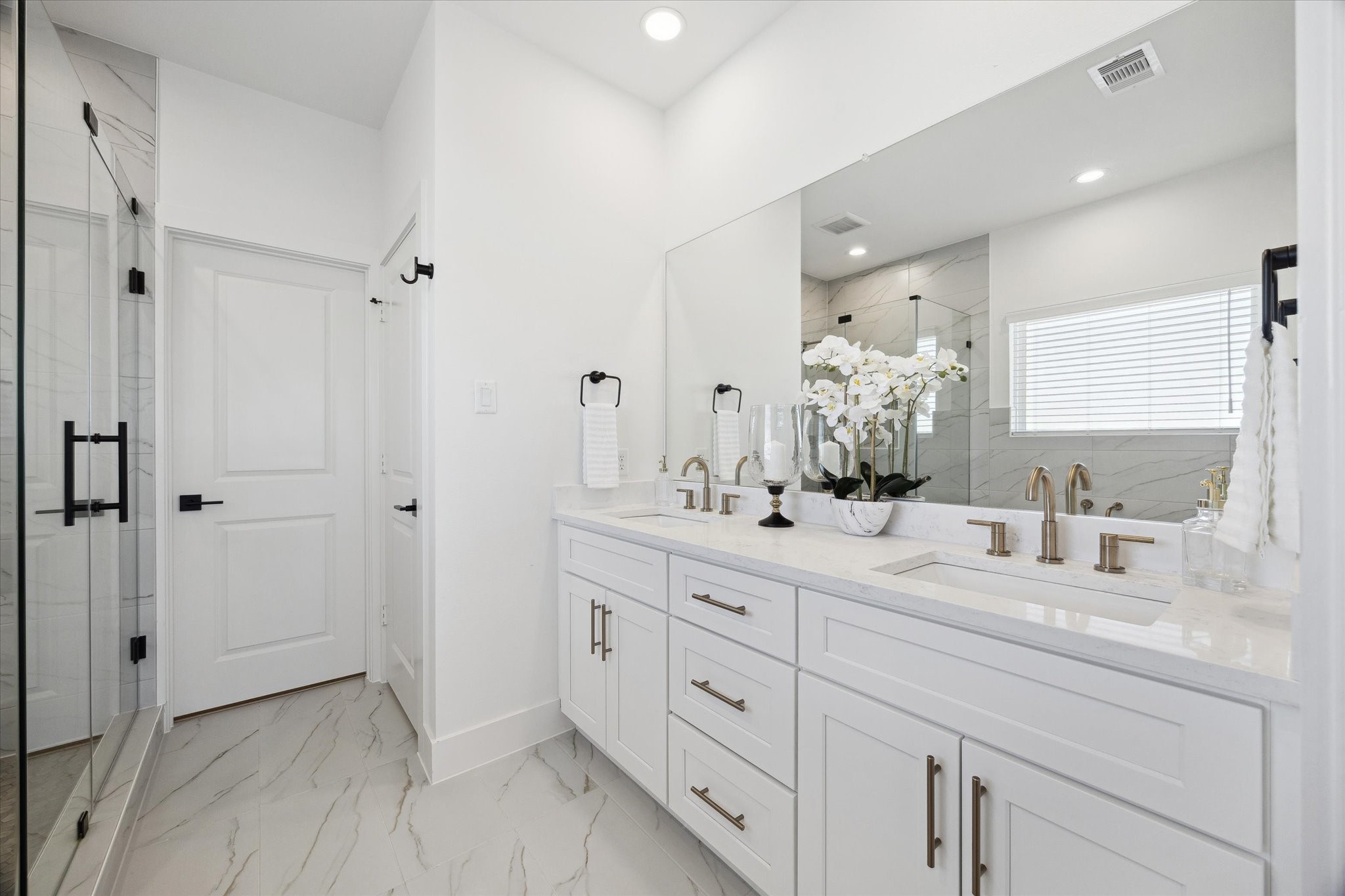 5608 Camino Encantado Drive, Houston, TX 77091 5608 Camino Encantado Drive, Houston, TX 77091