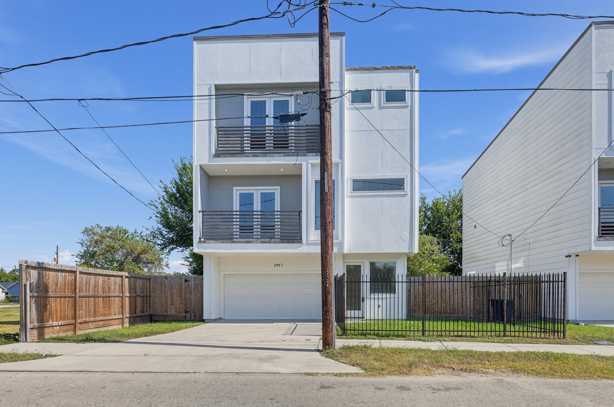 2917 Sauer Street, Houston, TX 77004 2917 Sauer Street, Houston, TX 77004