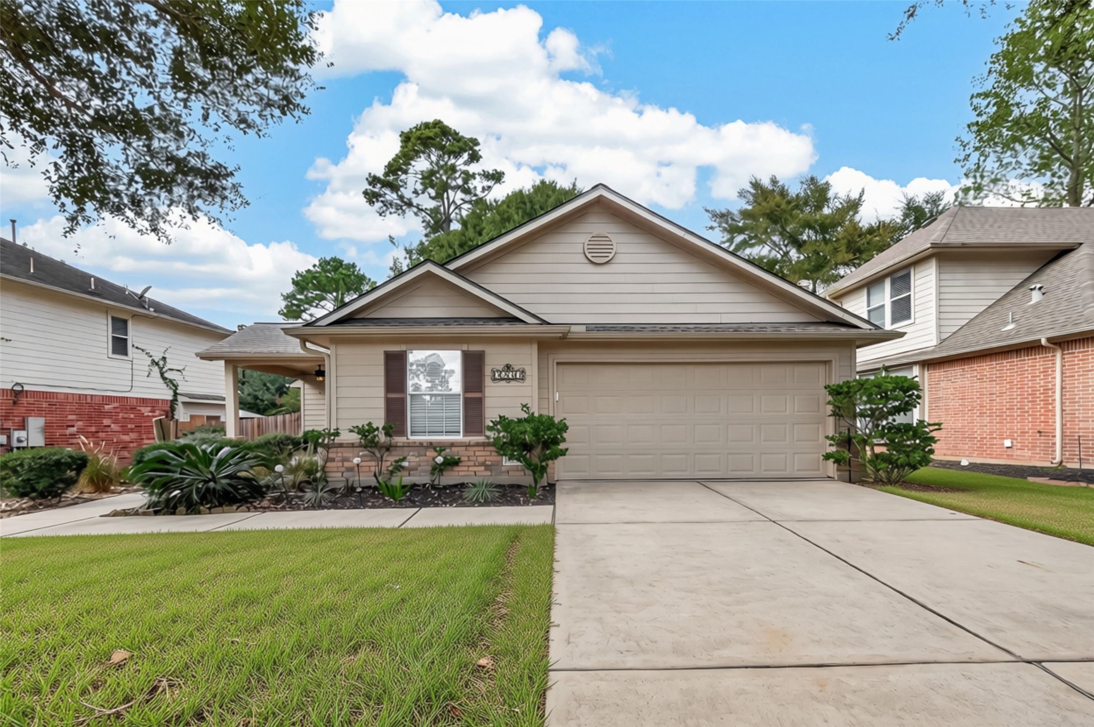 9230 Hidden Lake E, Magnolia, TX 77354 9230 Hidden Lake E, Magnolia, TX 77354