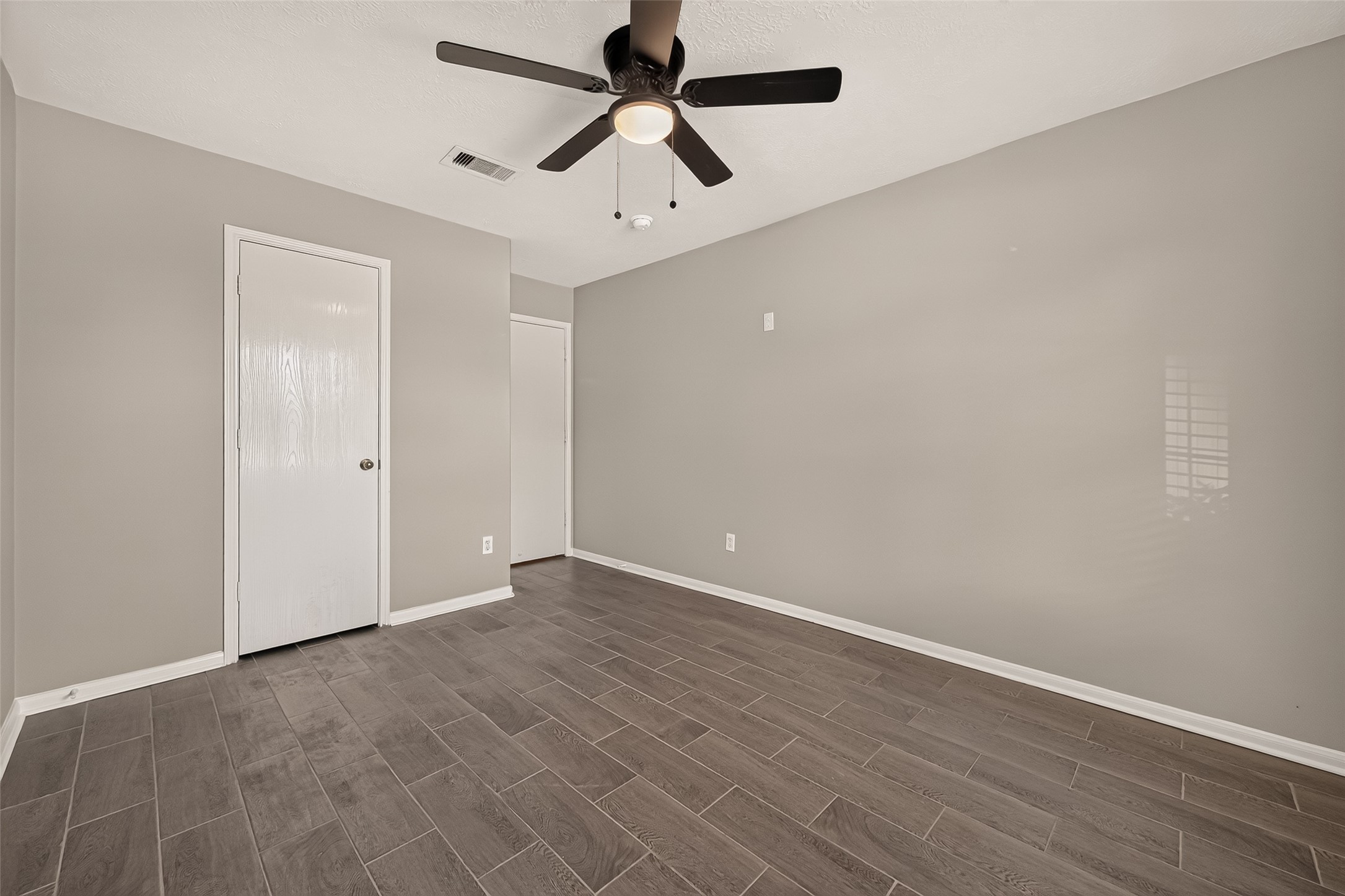 9230 Hidden Lake E, Magnolia, TX 77354