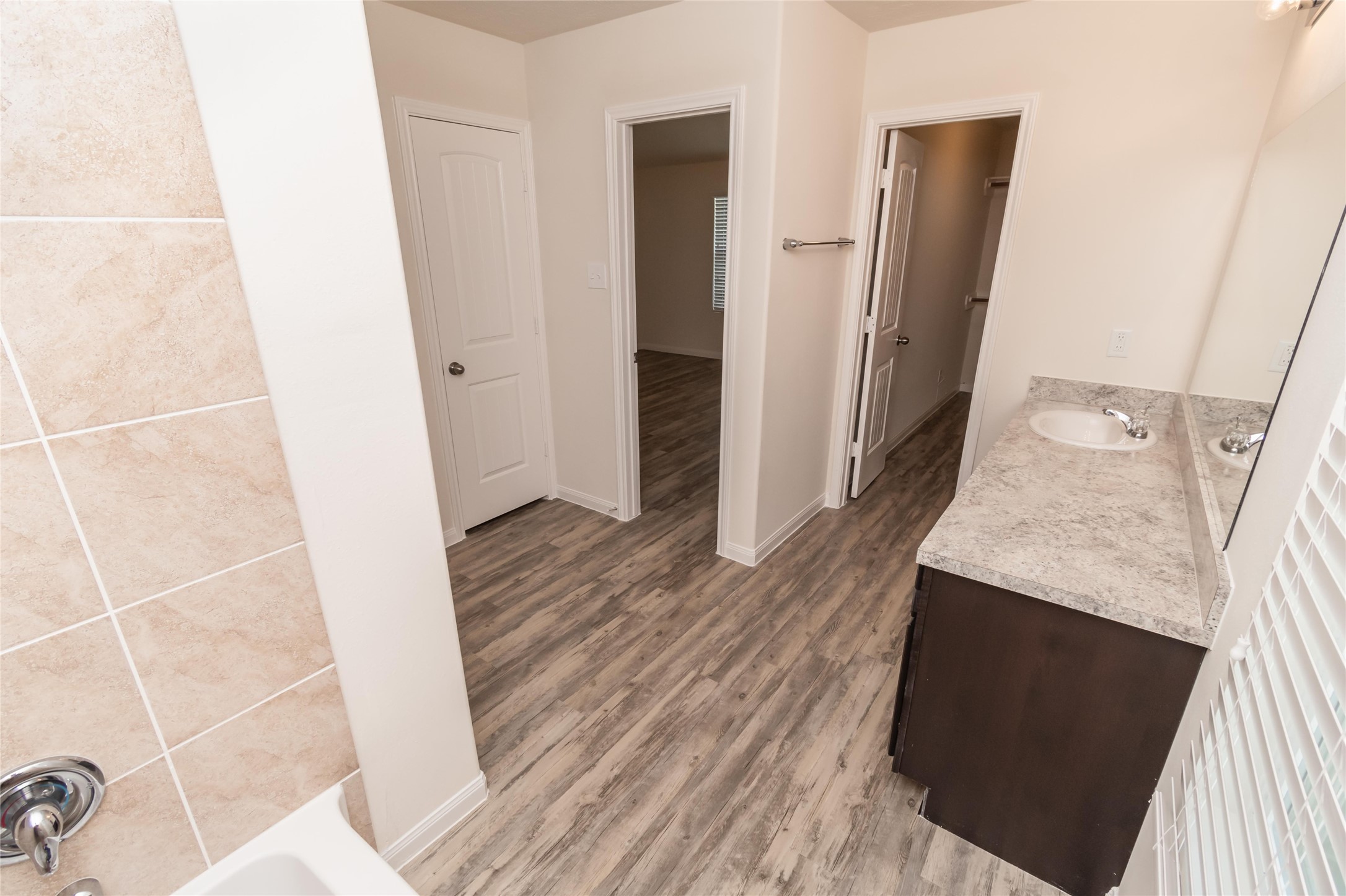 Photos may be representative of the floor plan and not the exact home. Finishes, layout, and features of the actual property for lease may vary.