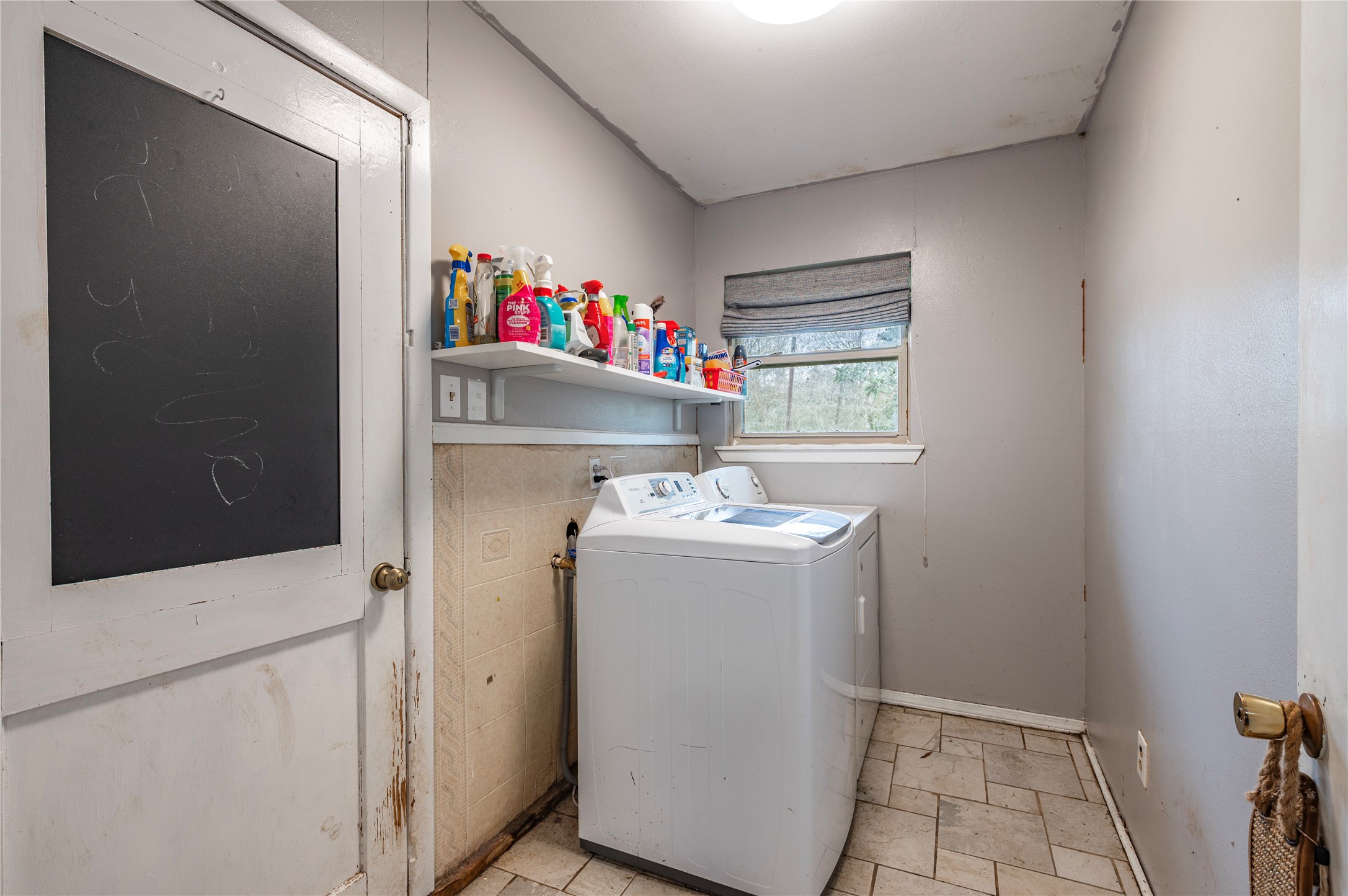 Laundry leading to apartment area