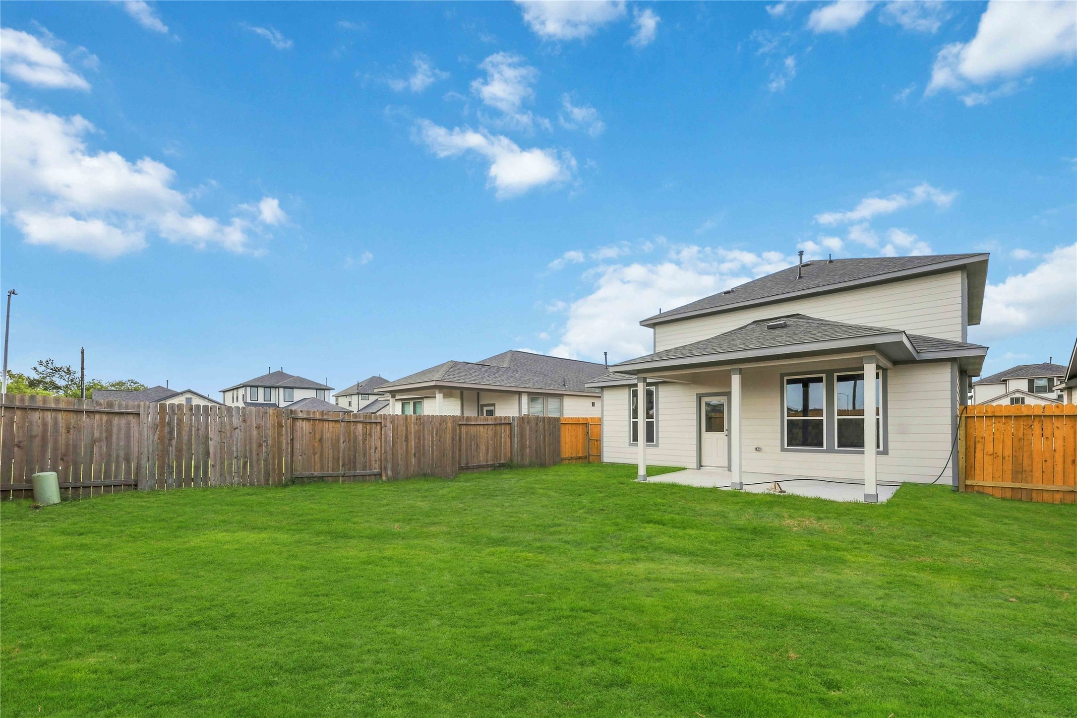 8006 Alamo Court, Beasley, TX 77417