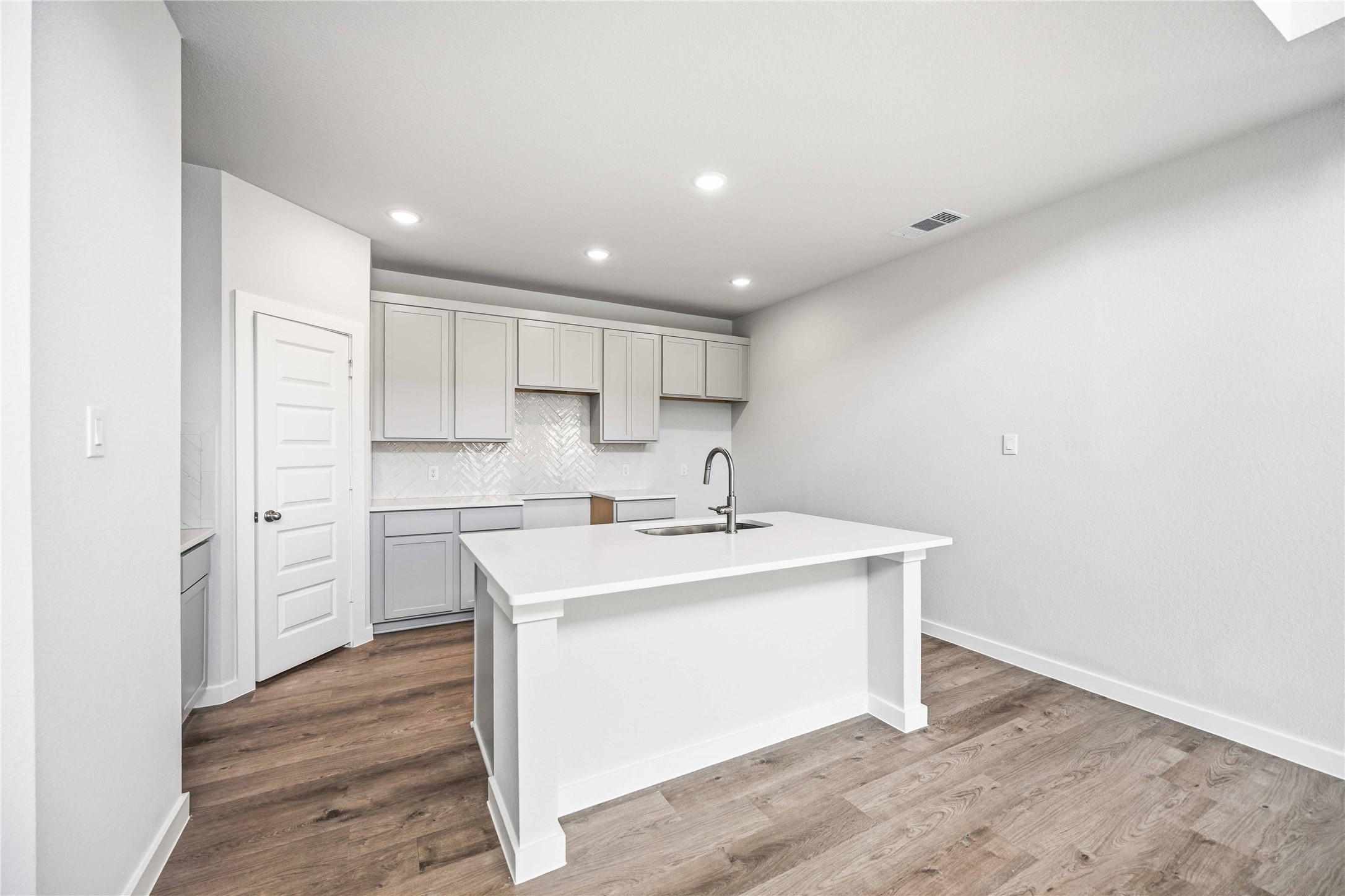 8006 Alamo Court, Beasley, TX 77417