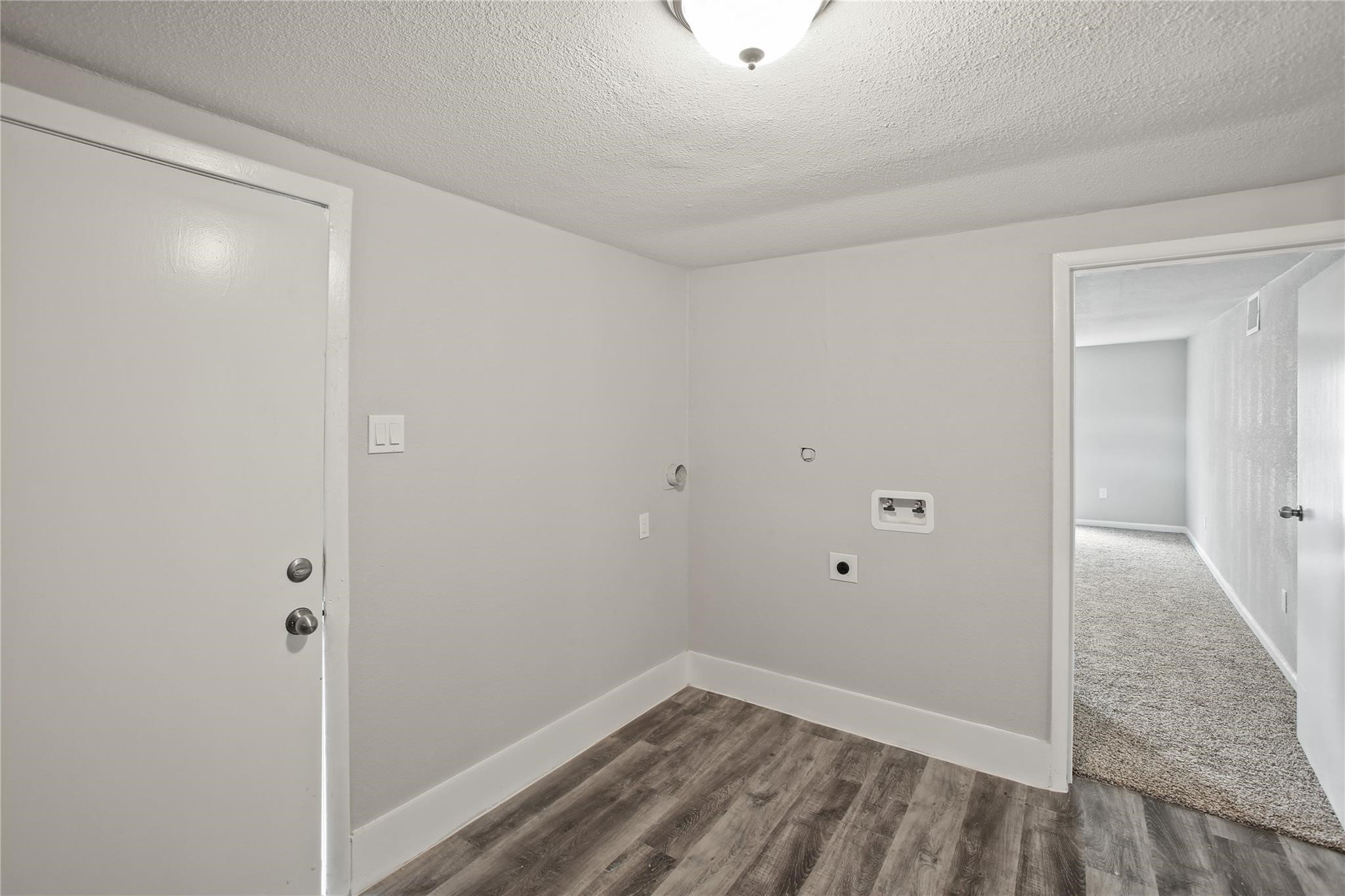 102 22nd Street N, Texas City, TX 77590
