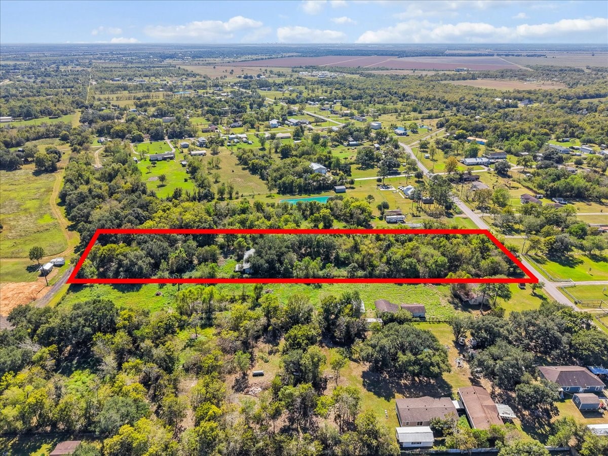 The property is a rectangular shape and measures at just over 2 acres. The property is a rectangular shape and measures at just over 2 acres.
