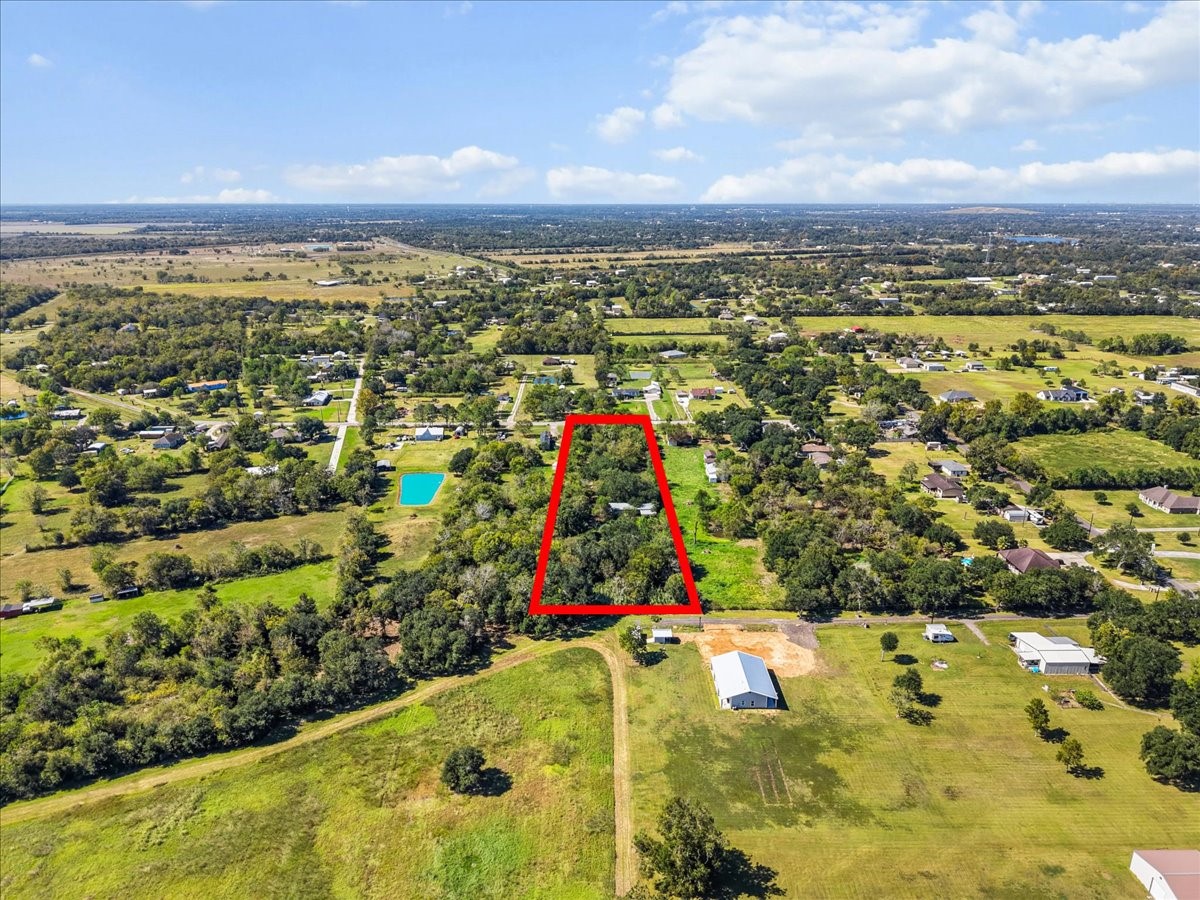 Other parcels of land in the area tend to be very similar in nature, so you won't feel crowded like being in a neighborhood where all the houses sit so close together. Here, you'll have space to spread out. Other parcels of land in the area tend to be very similar in nature, so you won't feel crowded like being in a neighborhood where all the houses sit so close together. Here, you'll have space to spread out.