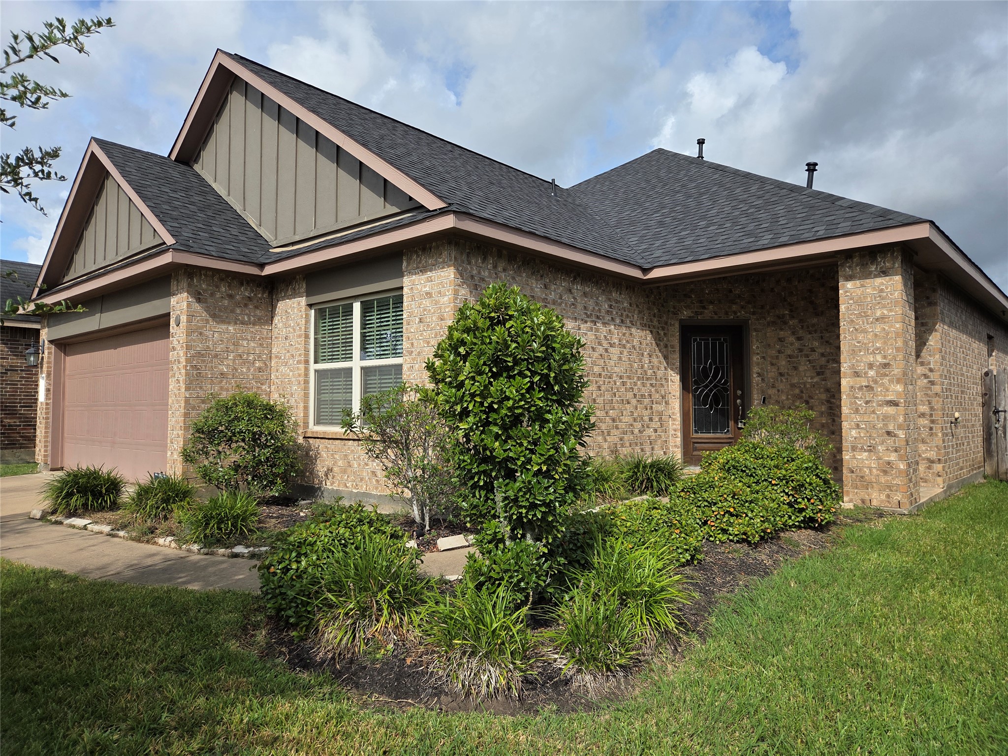722 Mill Spring Court, Rosenberg, TX 77469