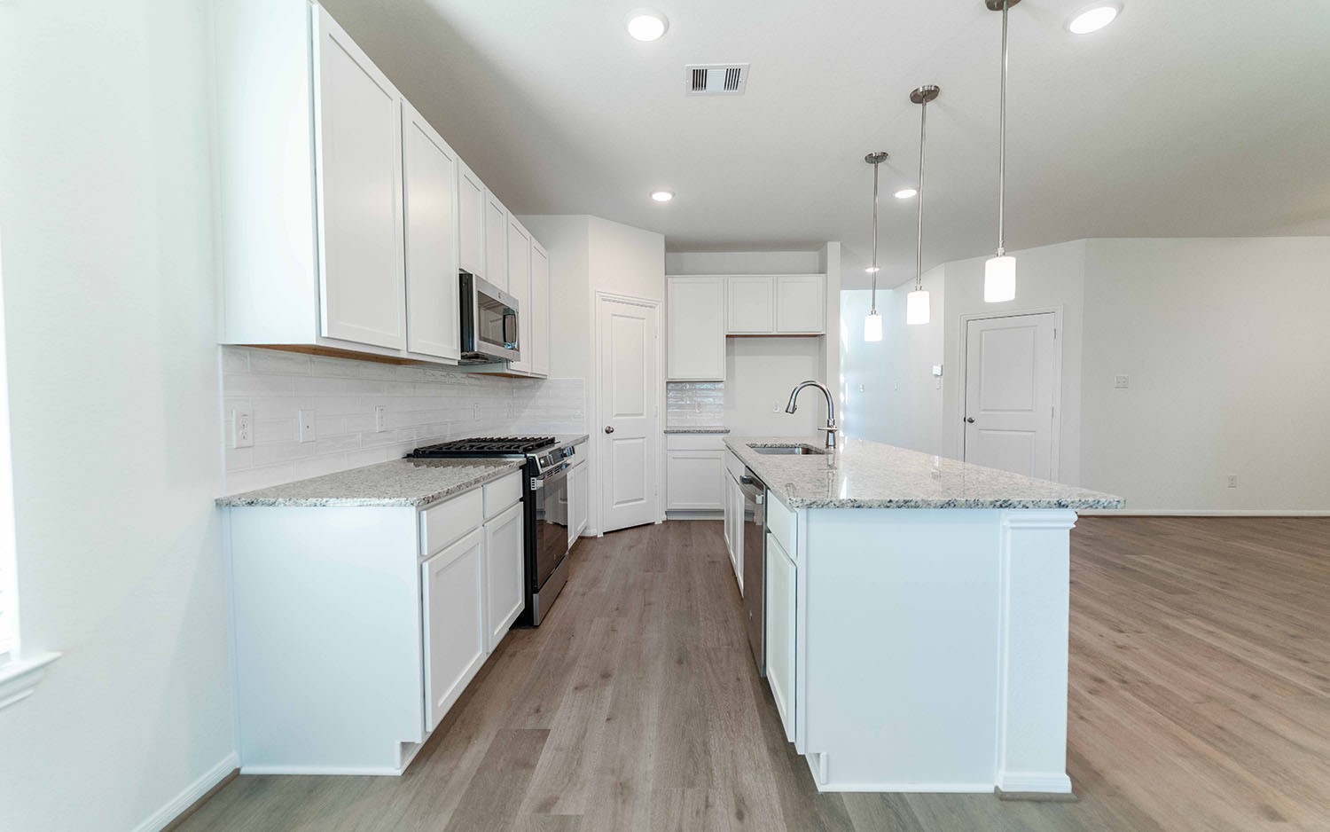13405 Dalvay Beach Drive, Texas City, TX 77568