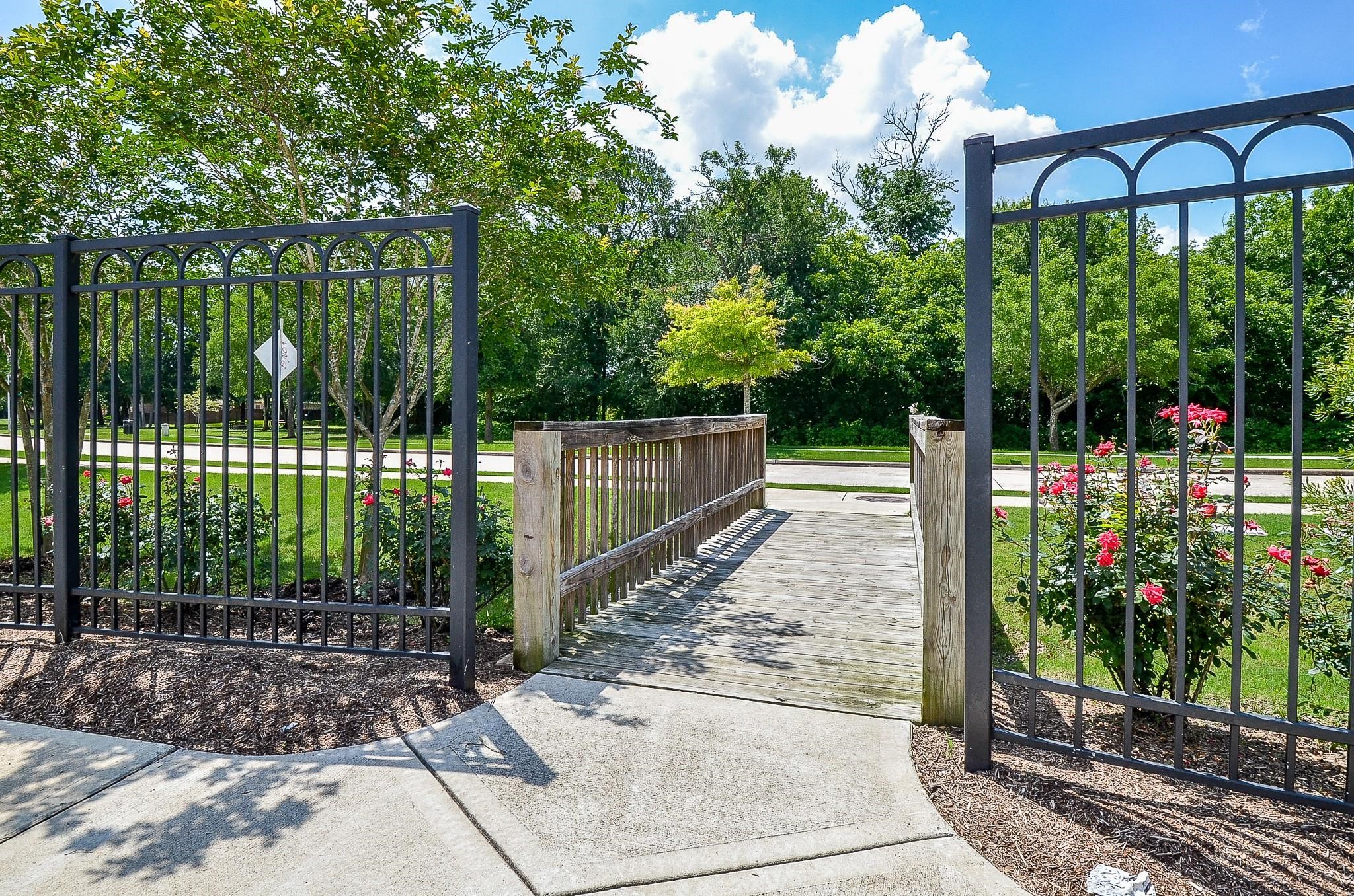 5627 Bending Crest Court, Sugar Land, TX 77459