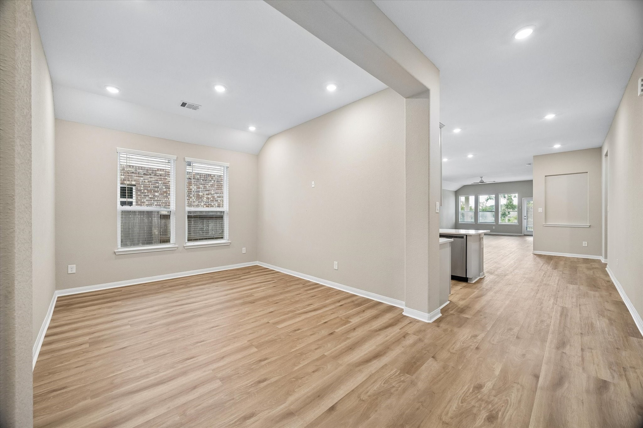 1924 Canyon Live Oak Street, Conroe, TX 77304