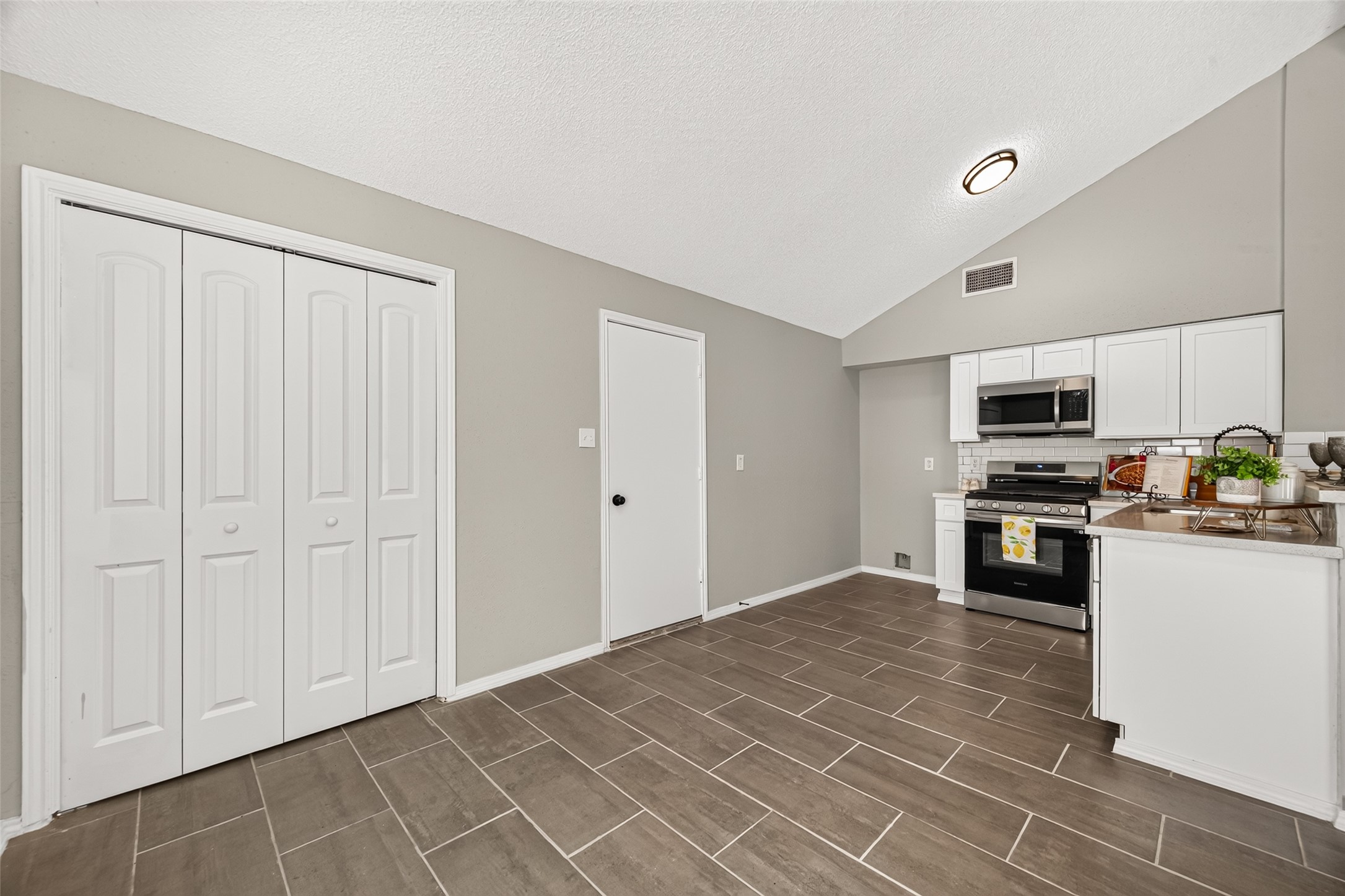 24222 Spring Sunset Drive, Spring, TX 77373
