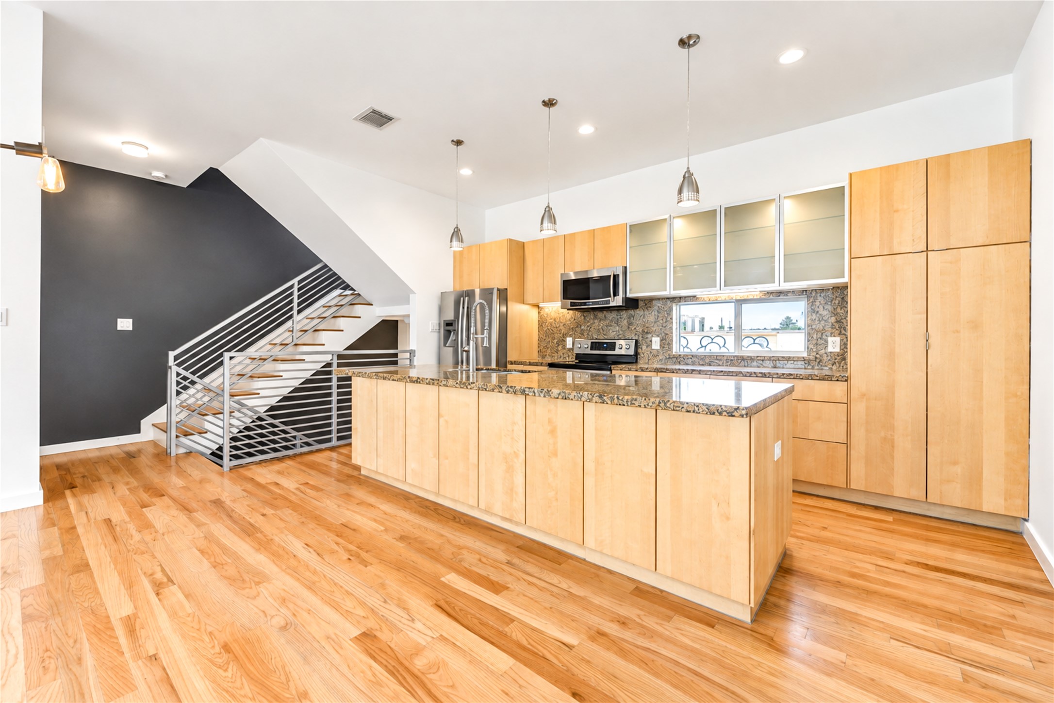 2234 Leeland Street, Houston, TX 77003