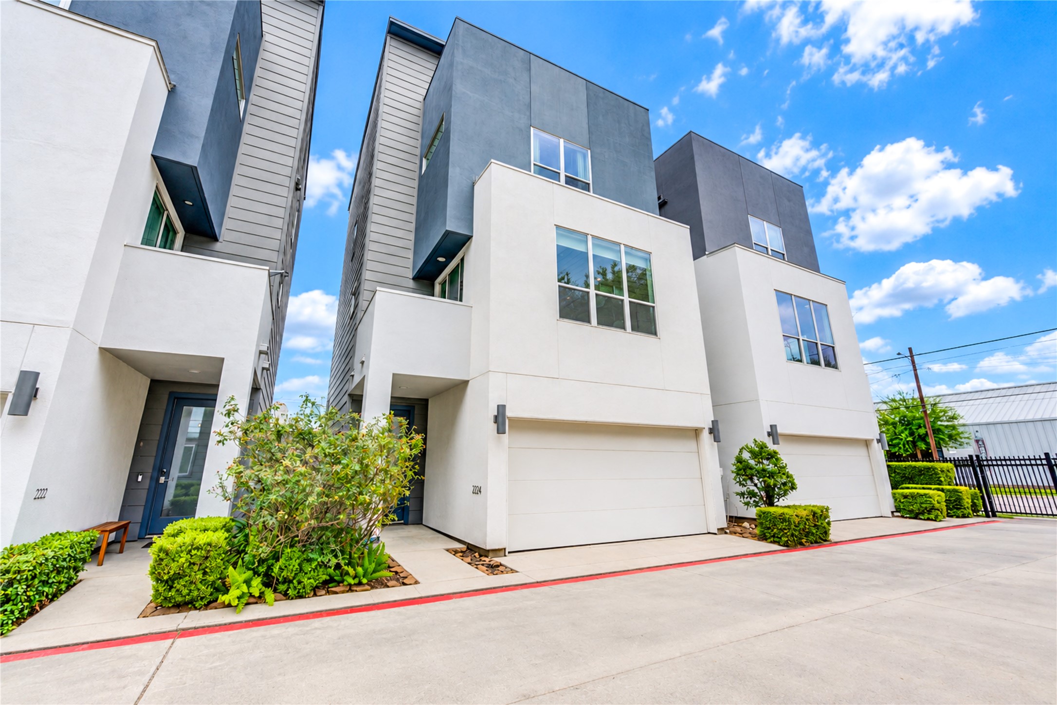 2234 Leeland Street, Houston, TX 77003