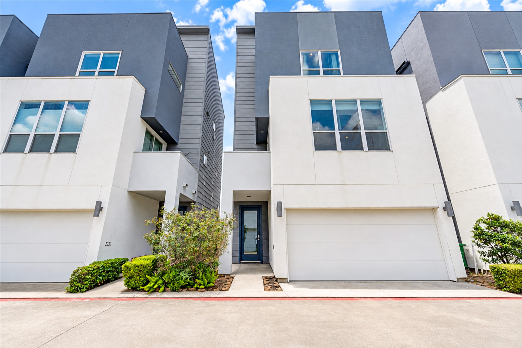 2234 Leeland Street, Houston, TX 77003