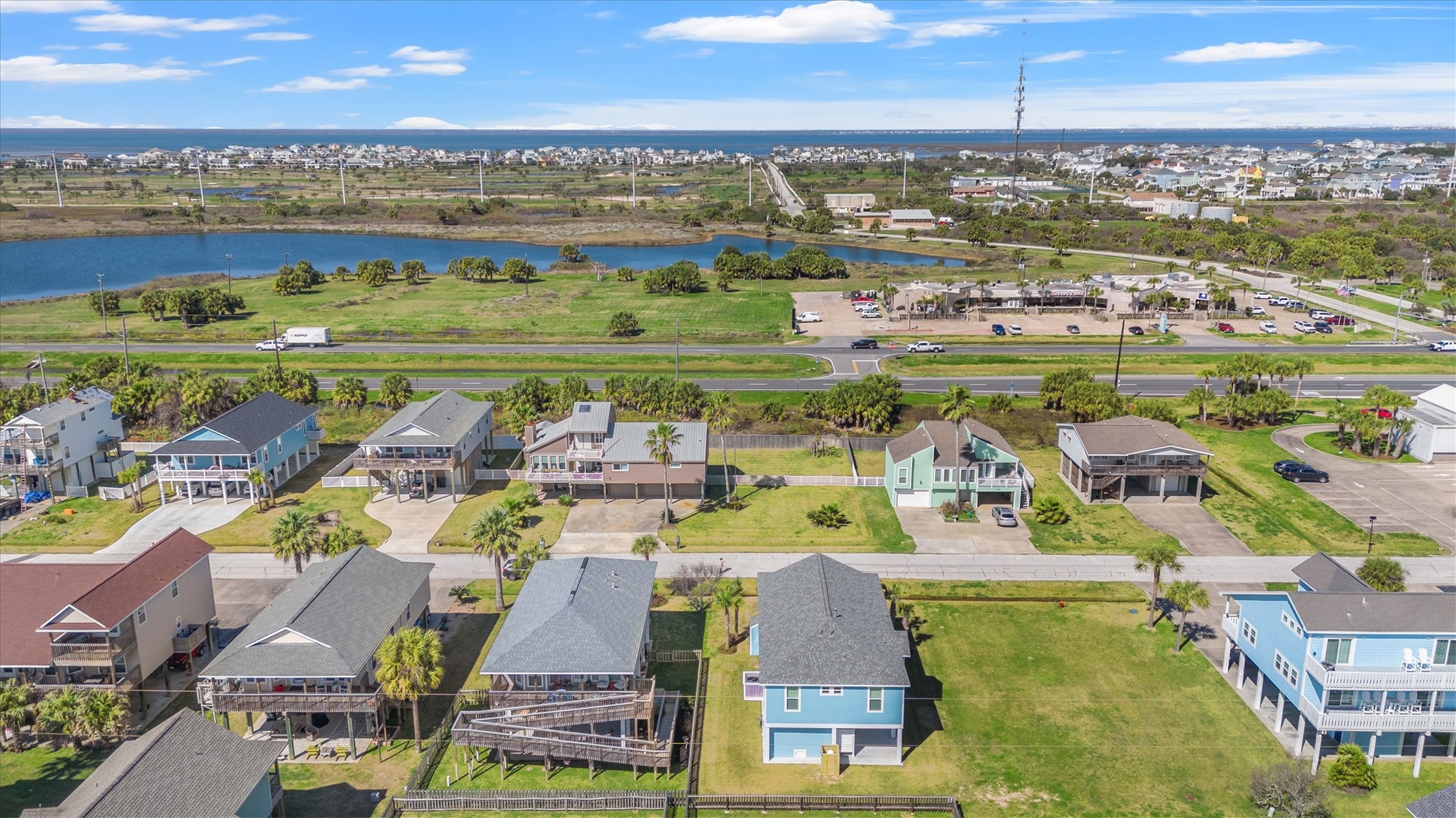13731 Mutiny Lane, Galveston, TX 77554