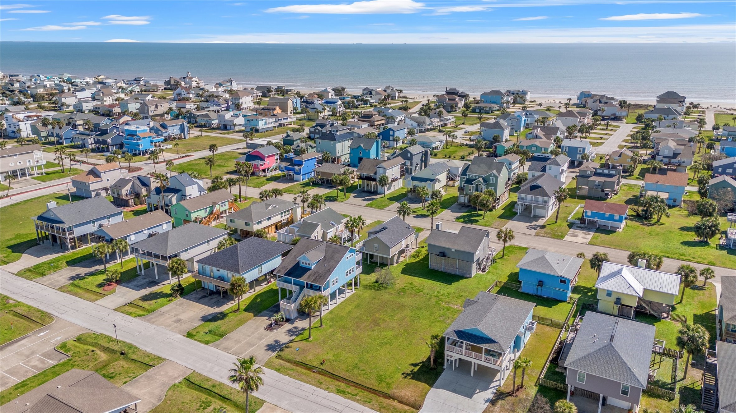 13731 Mutiny Lane, Galveston, TX 77554
