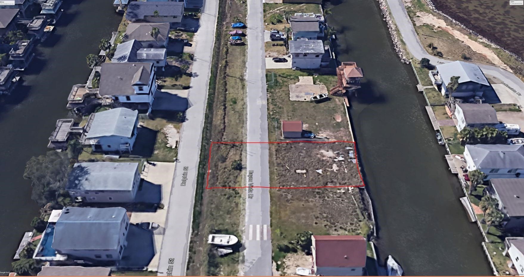 90 Bayou Vista Drive, Hitchcock, TX 77563