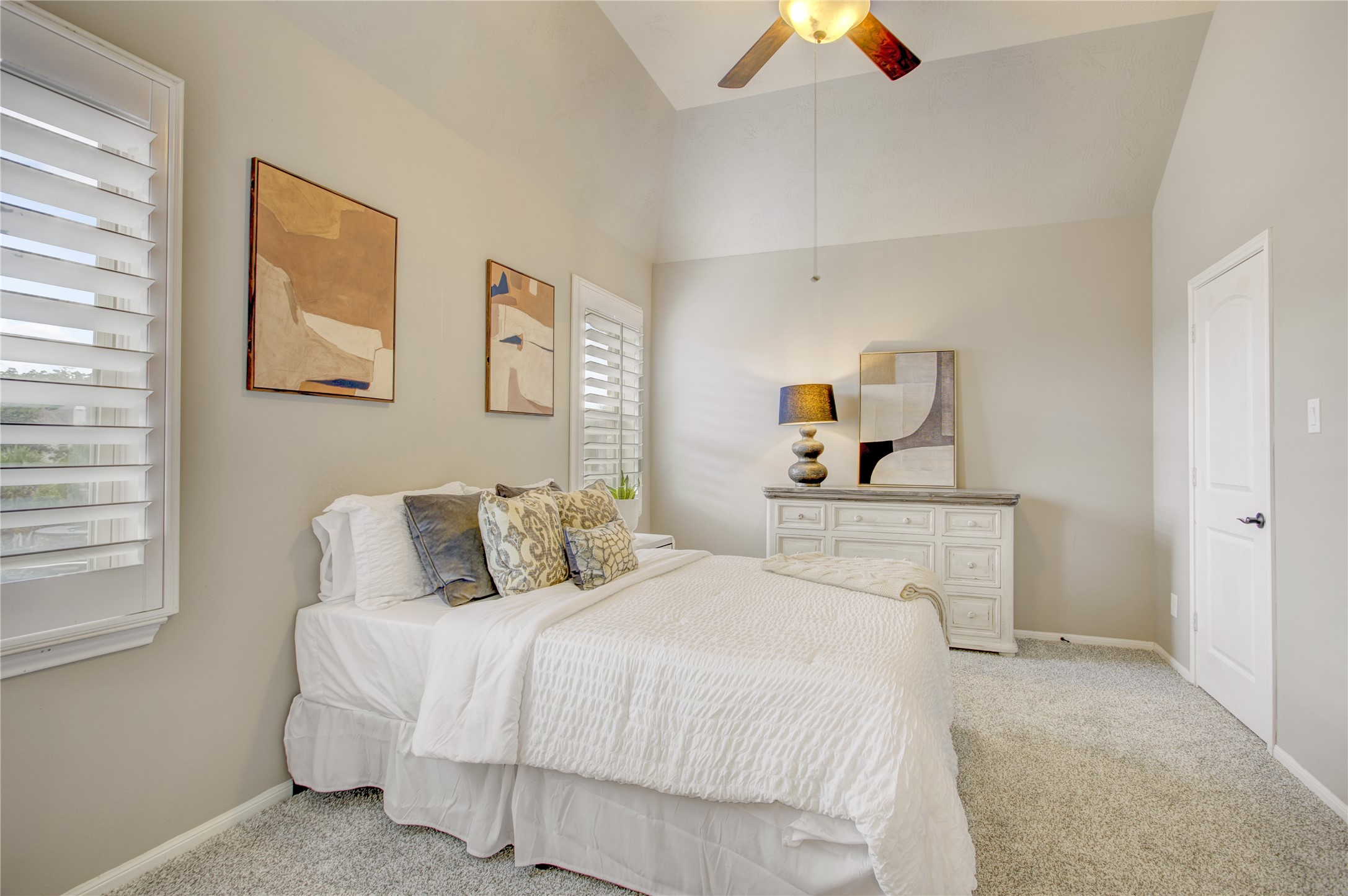 8902 Cresting Ridge Drive, Richmond, TX 77406