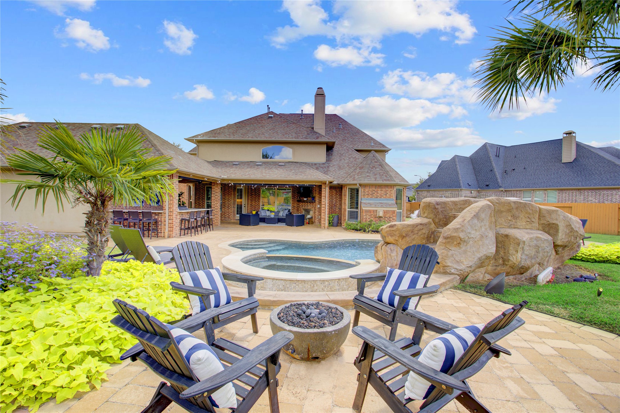 8902 Cresting Ridge Drive, Richmond, TX 77406