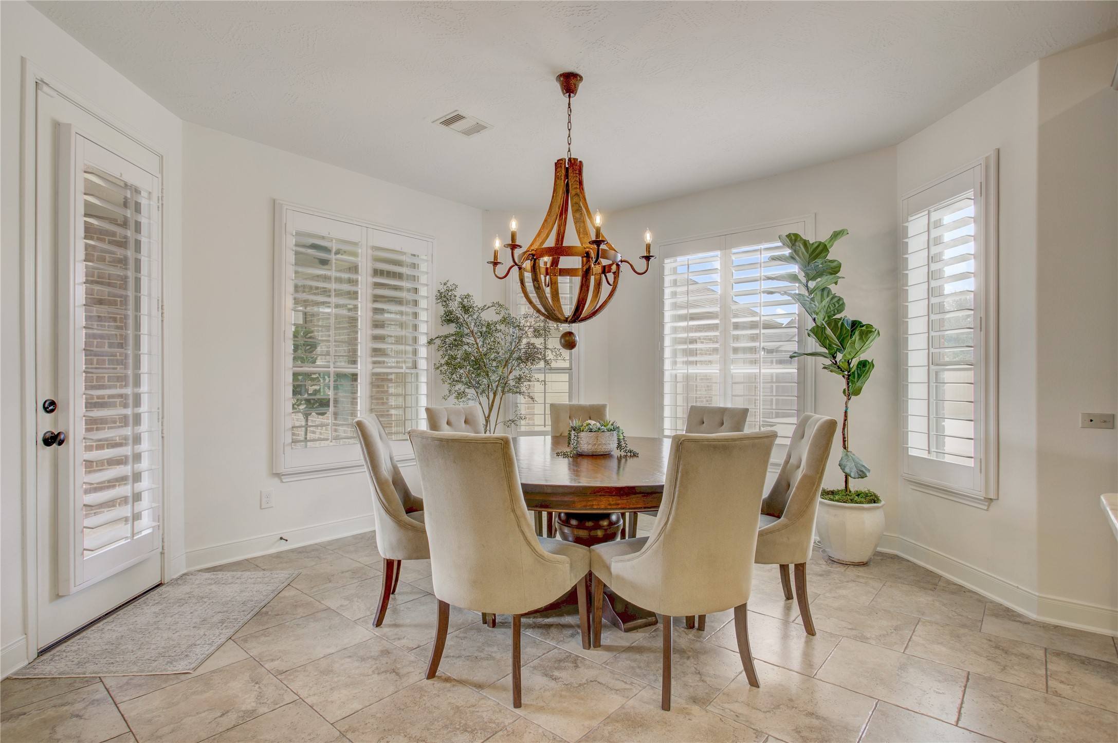 8902 Cresting Ridge Drive, Richmond, TX 77406
