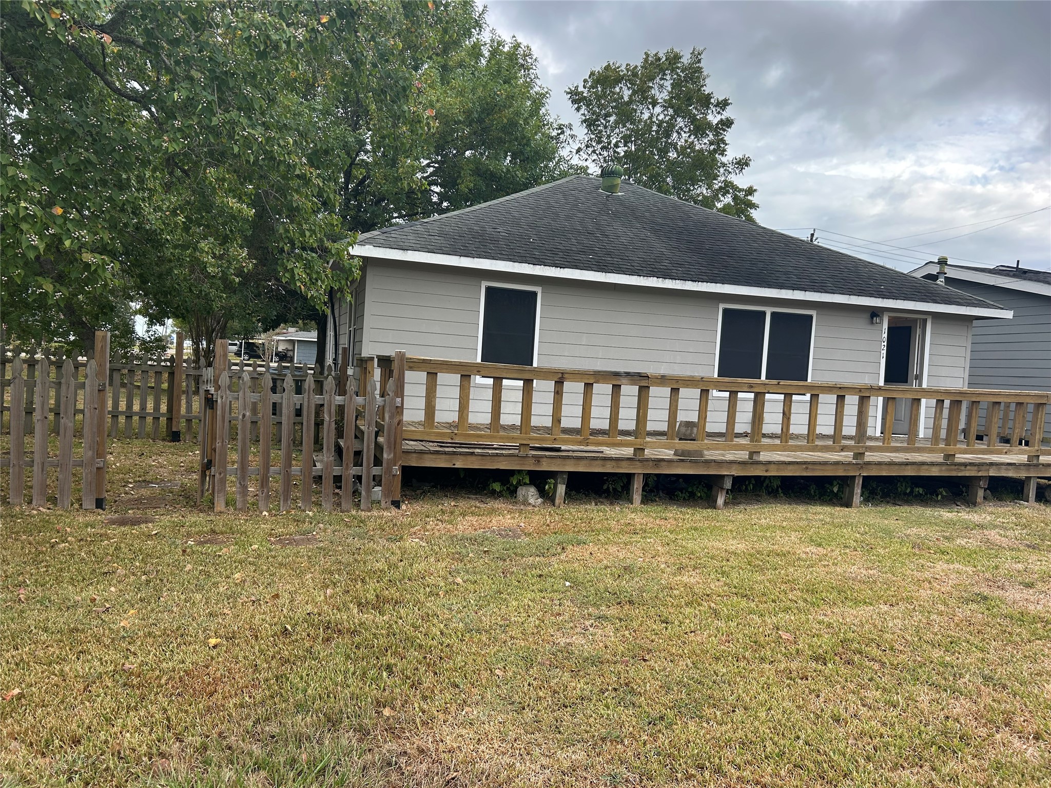 1021 PARK Drive, La Porte, TX 77571