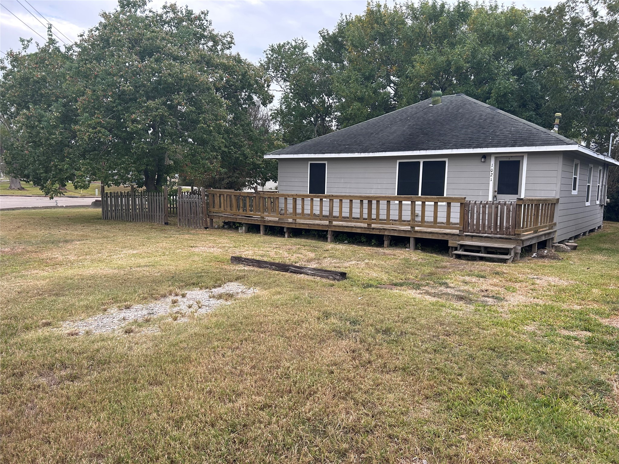 1021 PARK Drive, La Porte, TX 77571