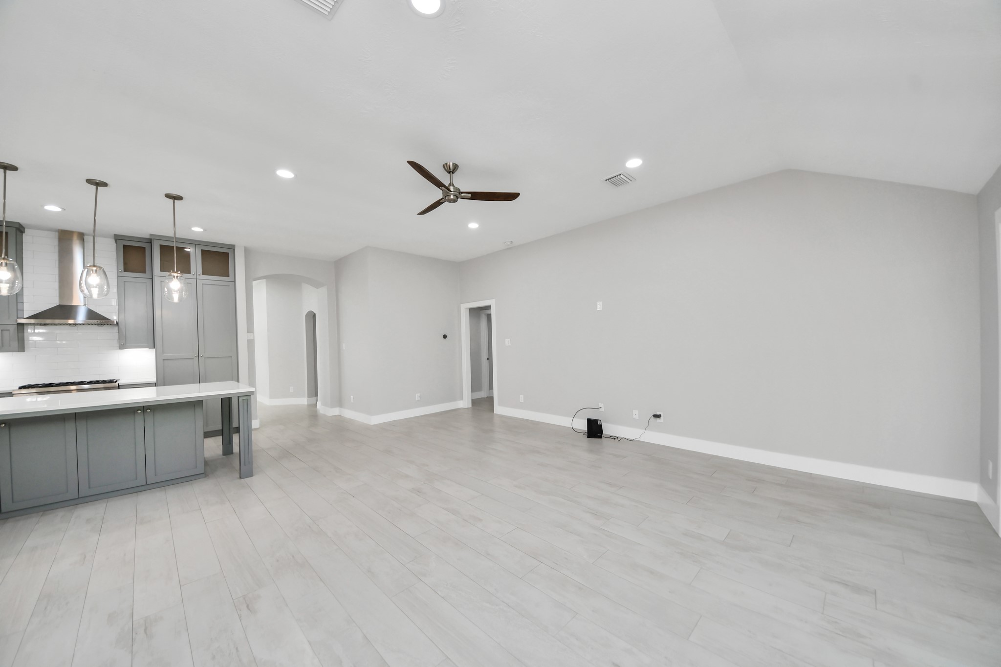 14143 Faulkey Gully, Houston, TX 77070