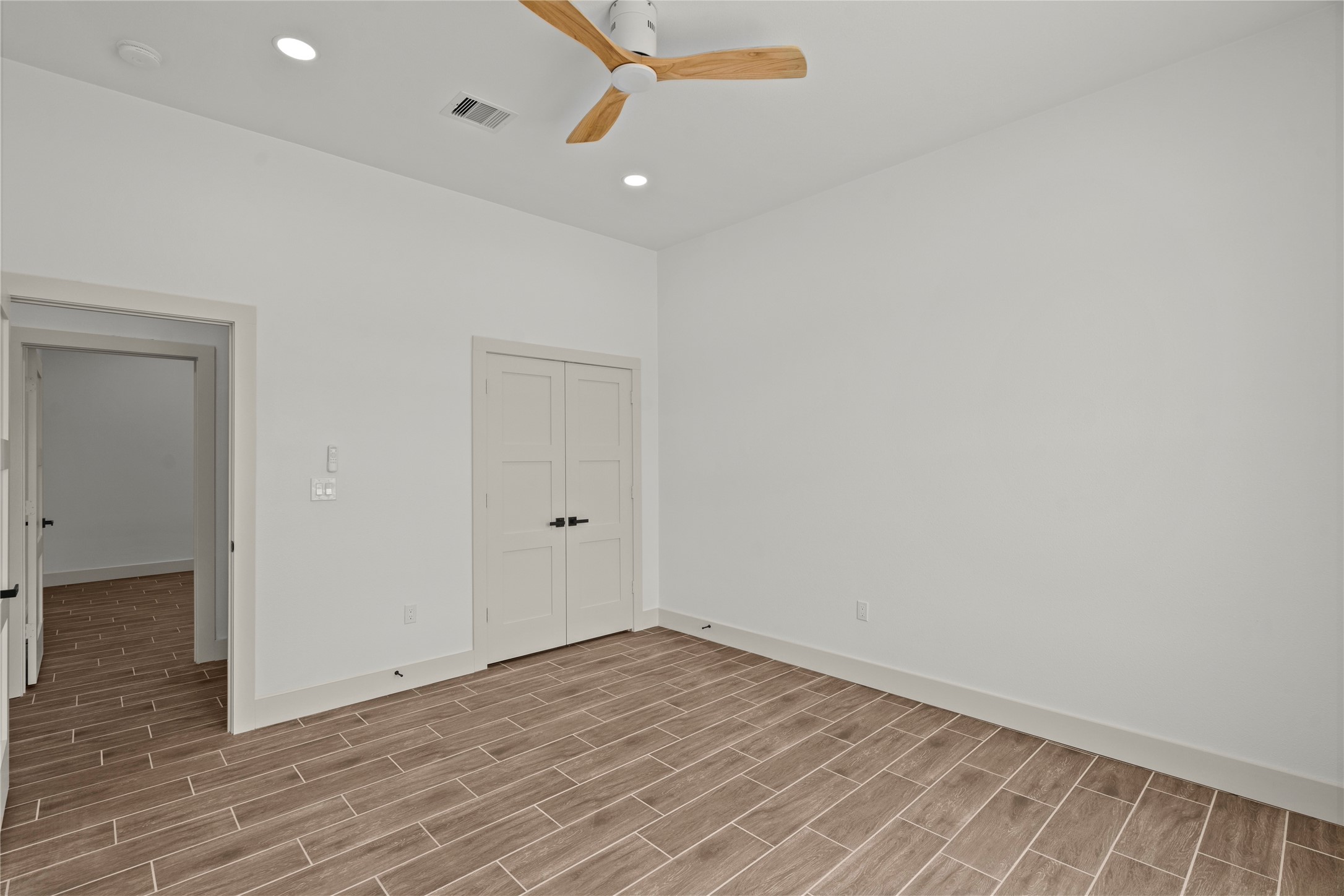 1863 Jones Drive, Alvin, TX 77511