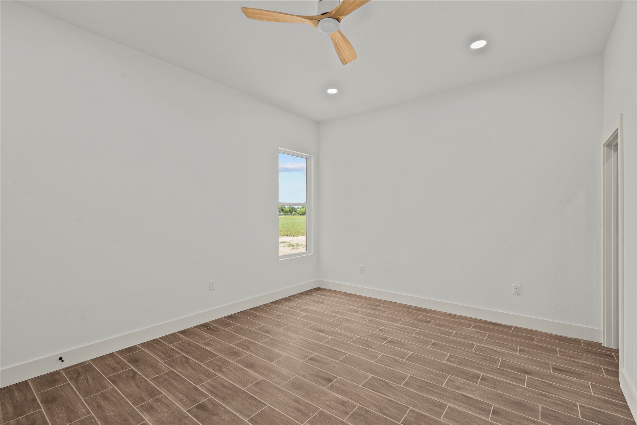 1863 Jones Drive, Alvin, TX 77511