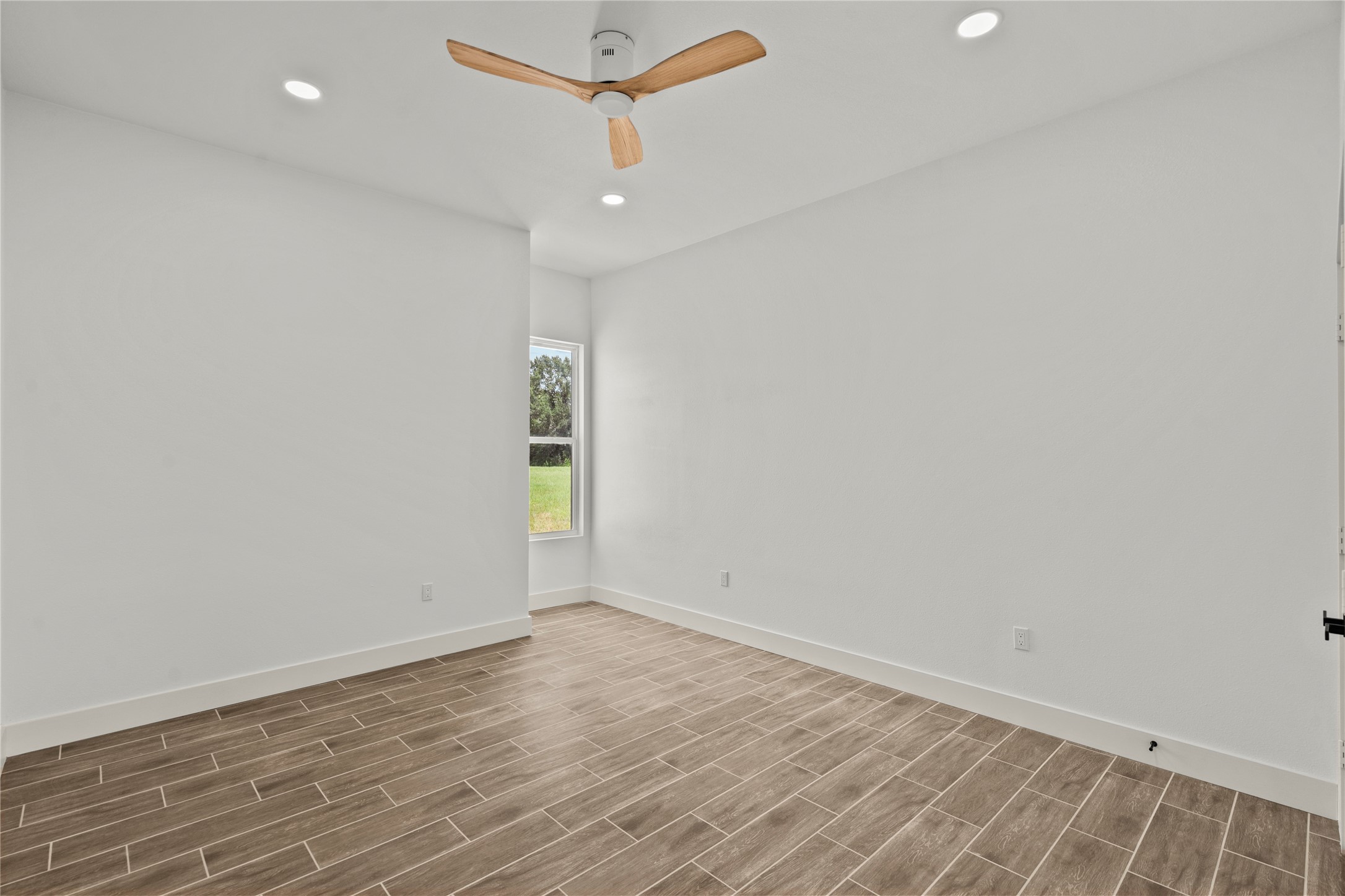 1863 Jones Drive, Alvin, TX 77511