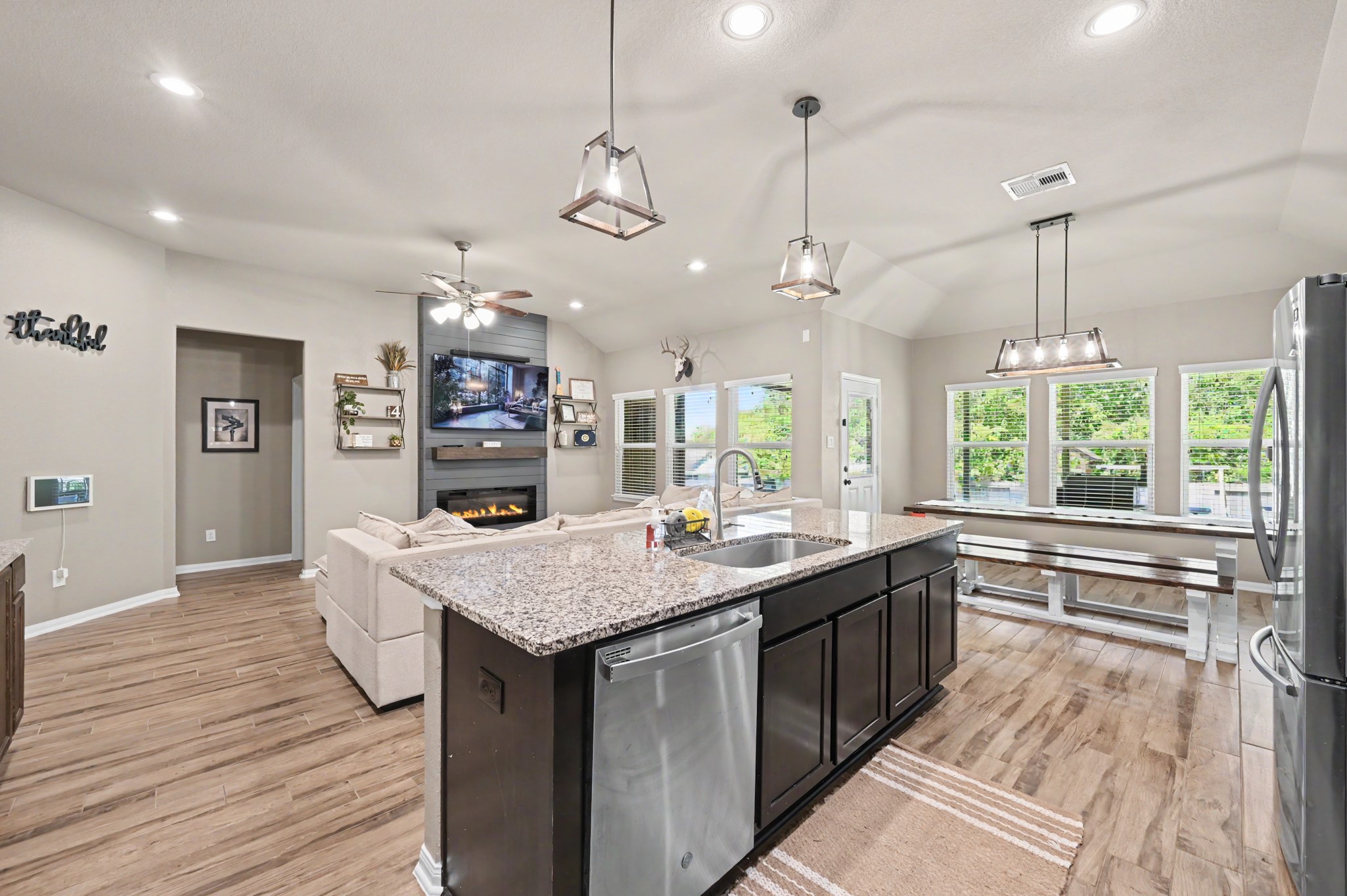 13258 Ridgeview, Willis, TX 77318