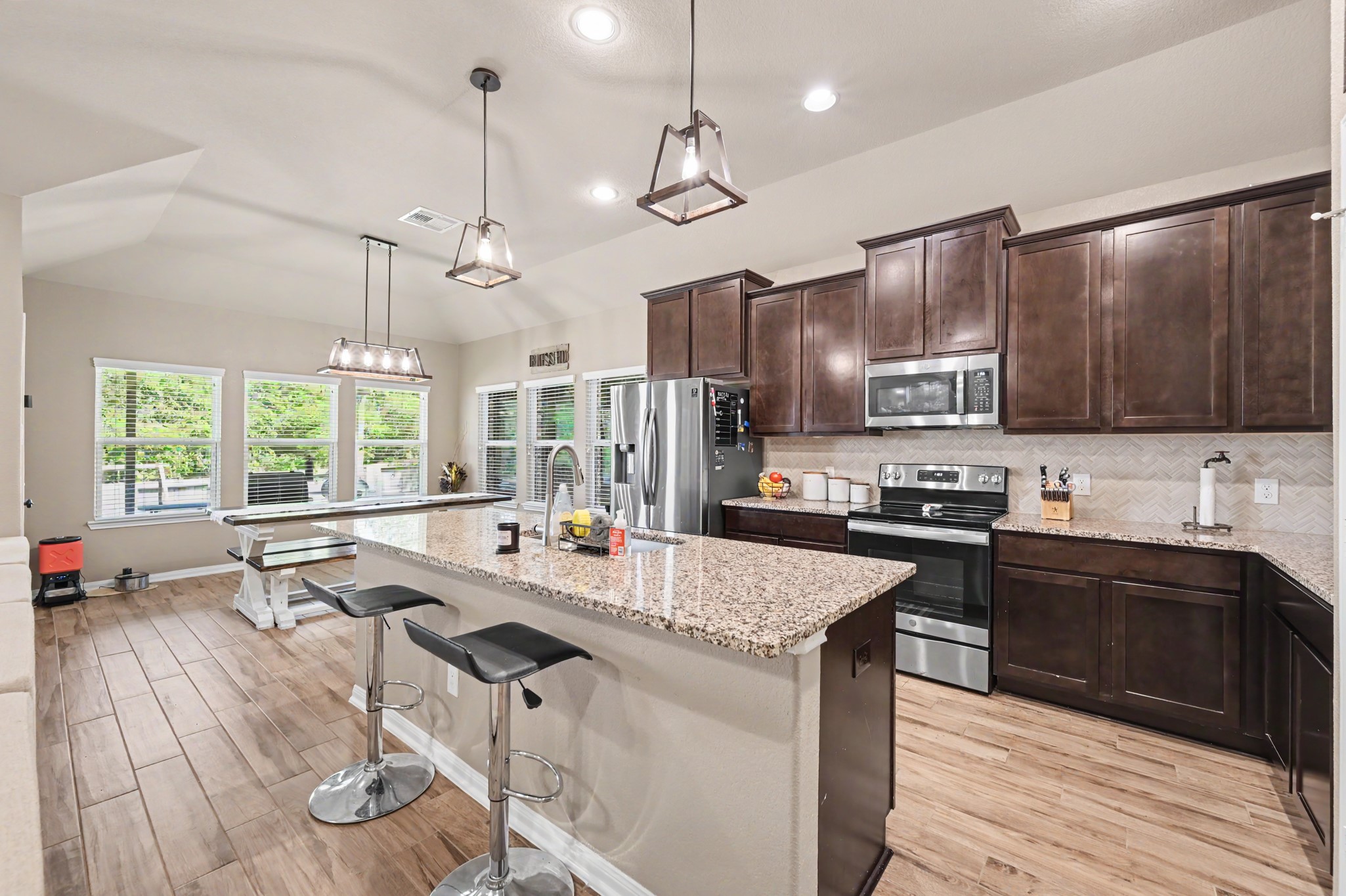 13258 Ridgeview, Willis, TX 77318