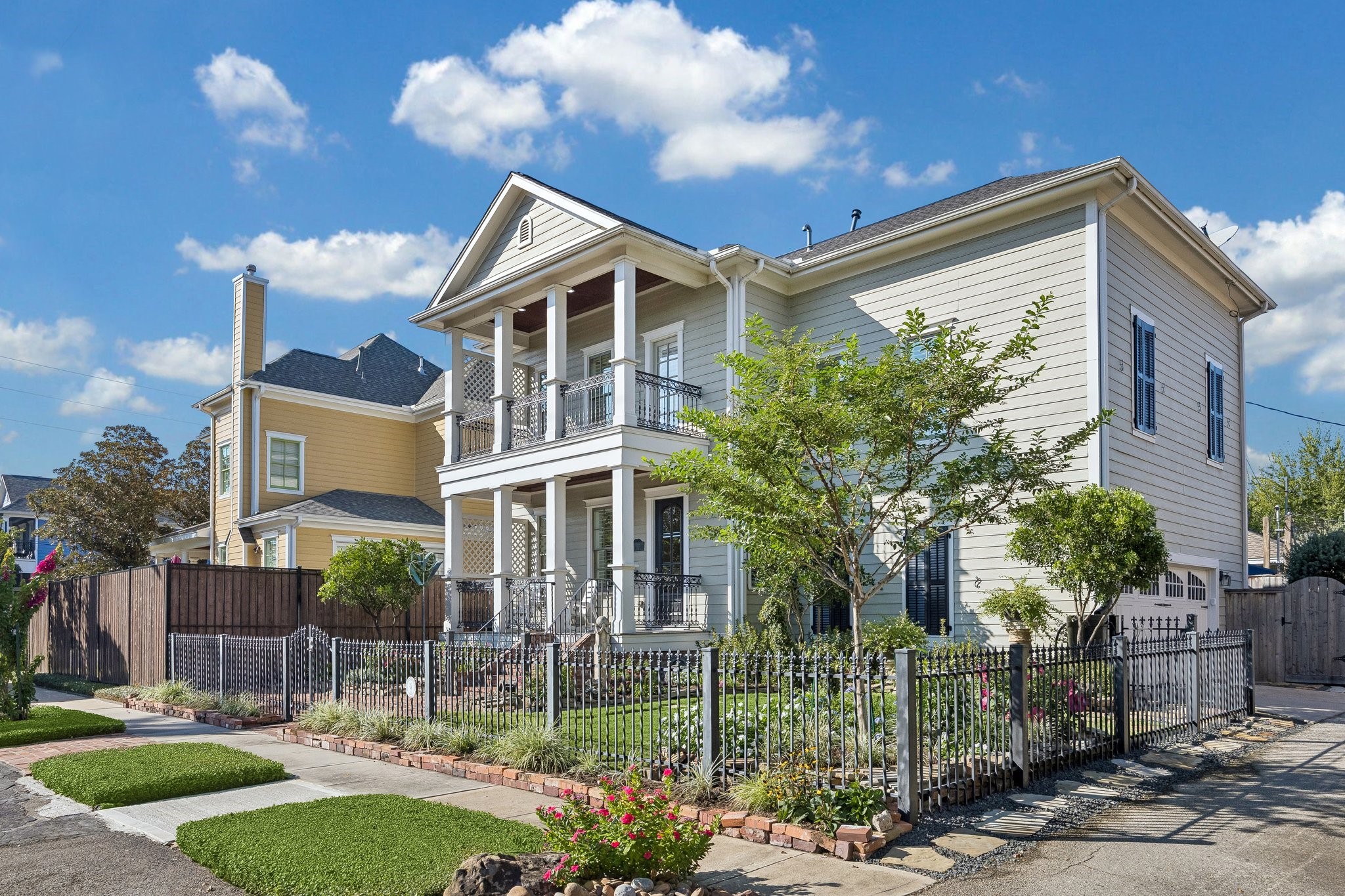 707 W 9th Street, Houston, TX 77007