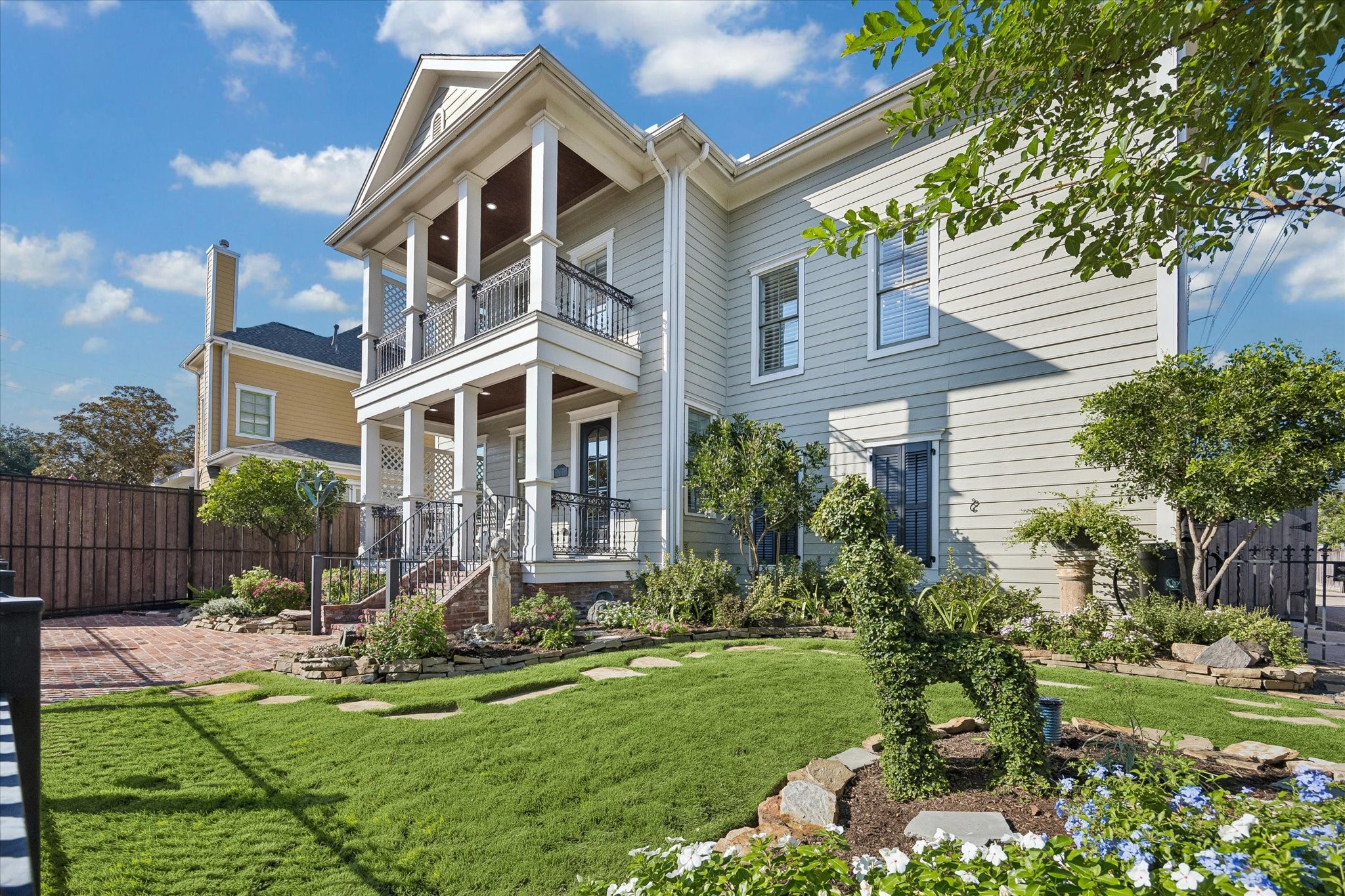 707 W 9th Street, Houston, TX 77007