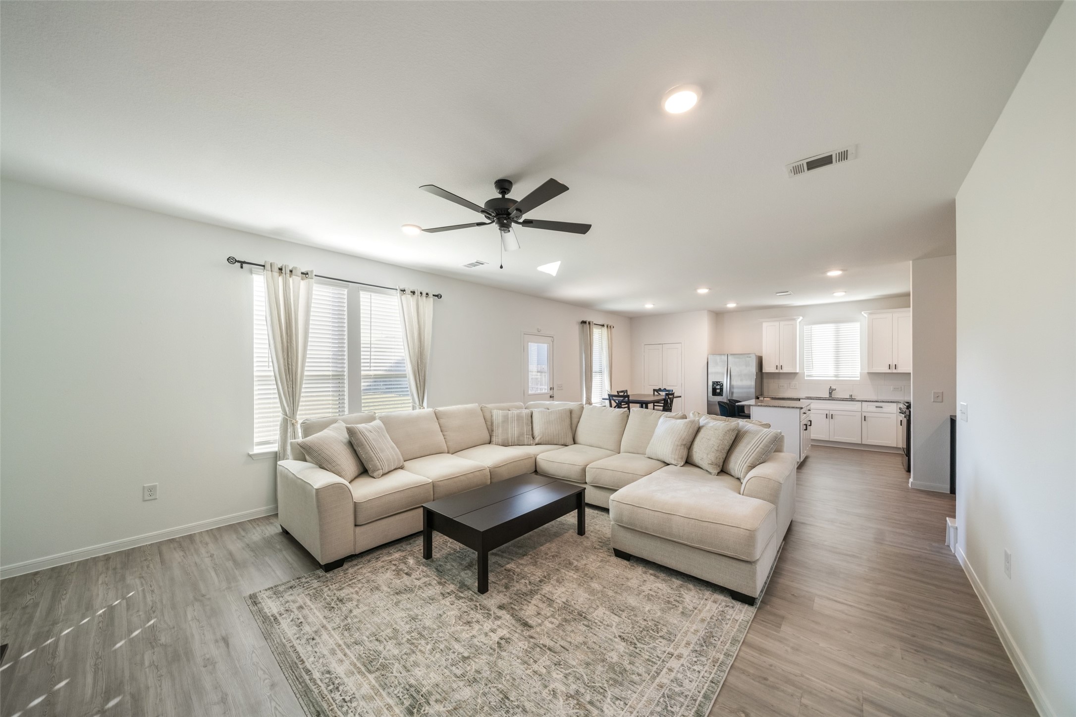 16911 Elm Grove Road, Conroe, TX 77302 16911 Elm Grove Road, Conroe, TX 77302
