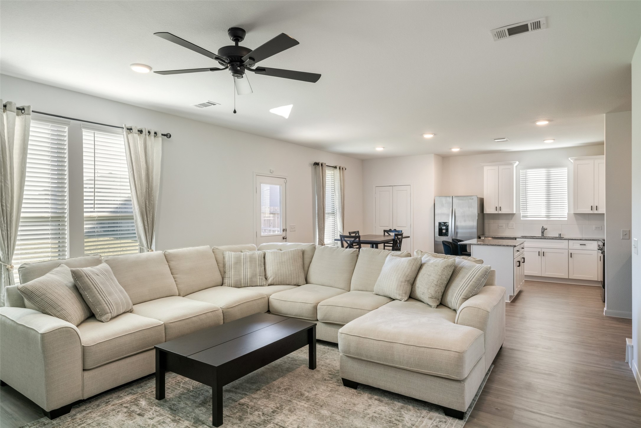 16911 Elm Grove Road, Conroe, TX 77302 16911 Elm Grove Road, Conroe, TX 77302