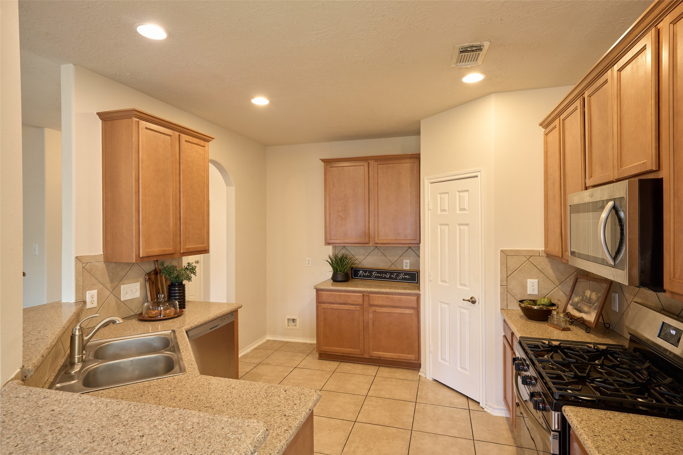 4923 Forest Hurst Drive, Spring, TX 77373