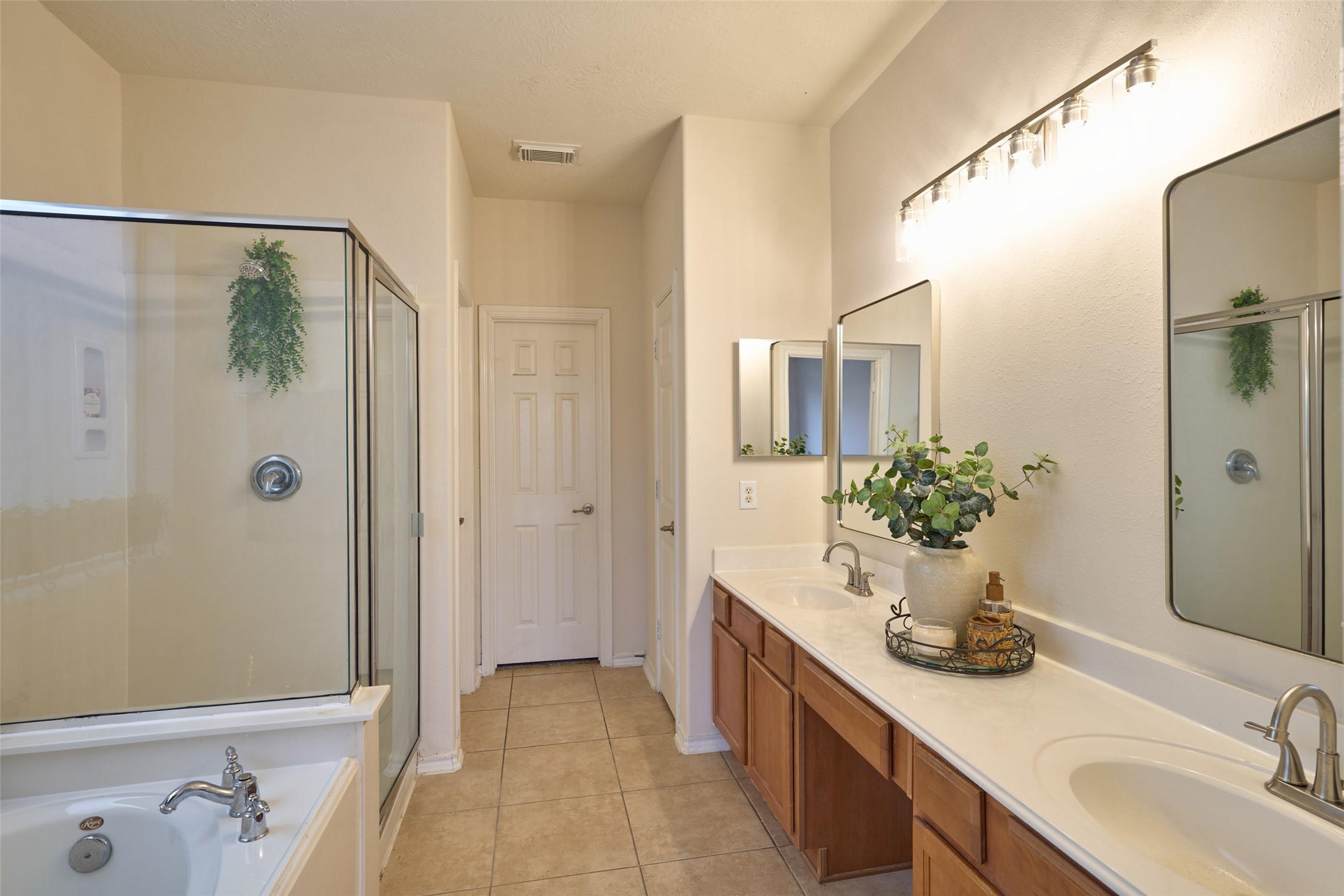 4923 Forest Hurst Drive, Spring, TX 77373