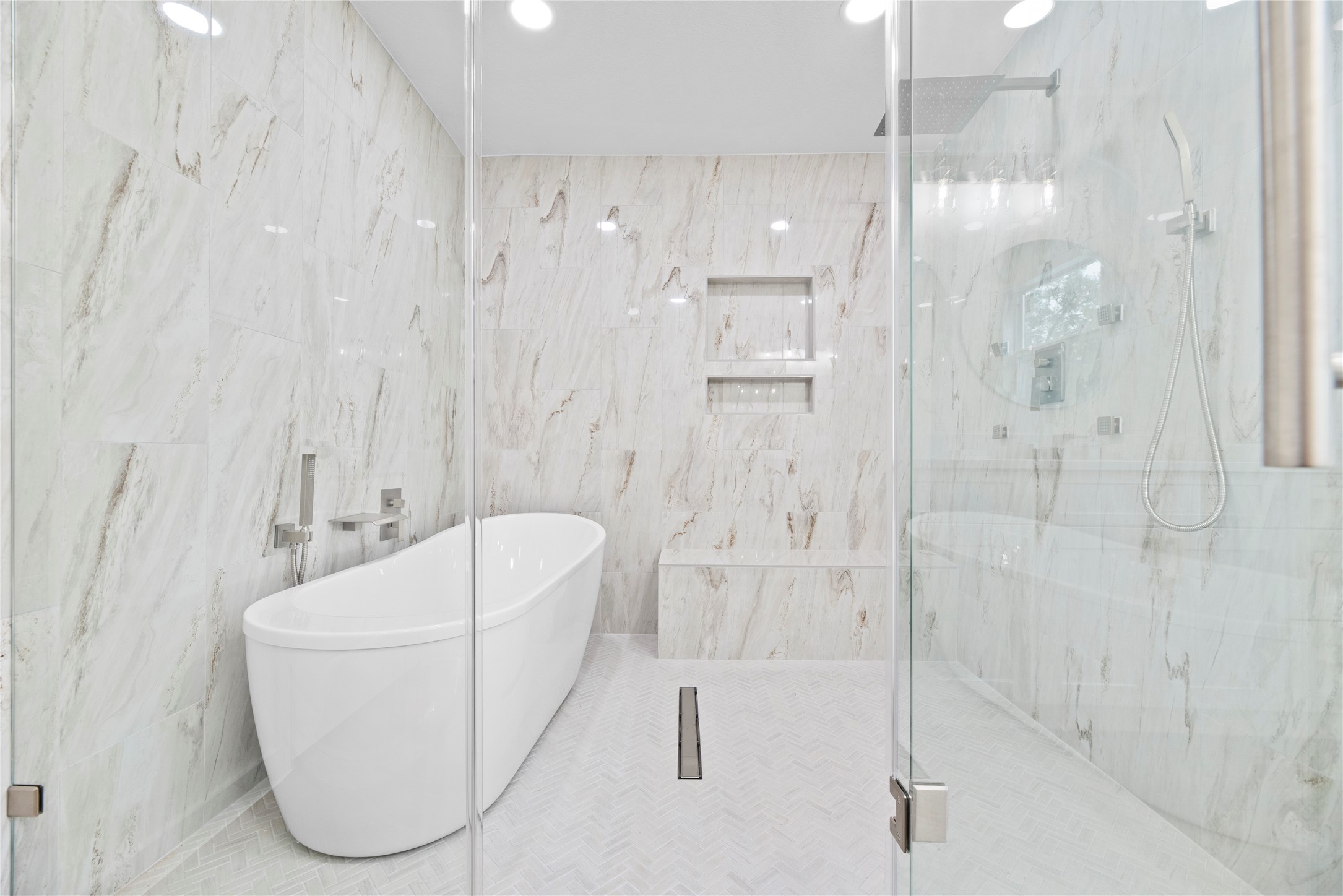 Another photo of the spa-like wet room.