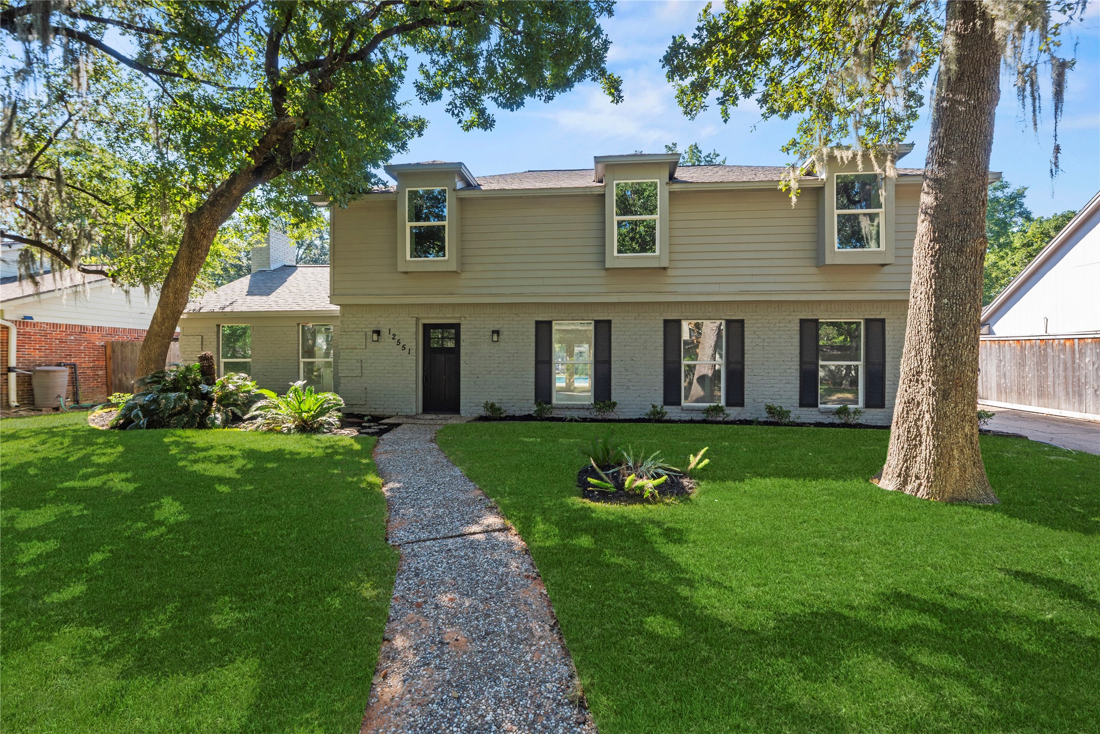 Welcome to 12551 Honeywood Trail.
