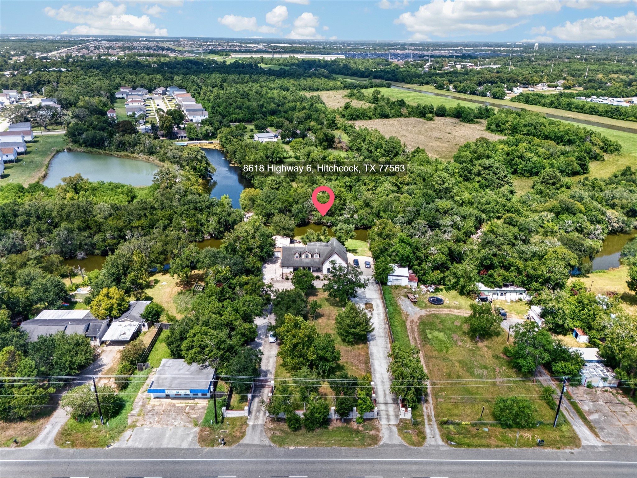 8618 Highway 6, Hitchcock, TX 77563